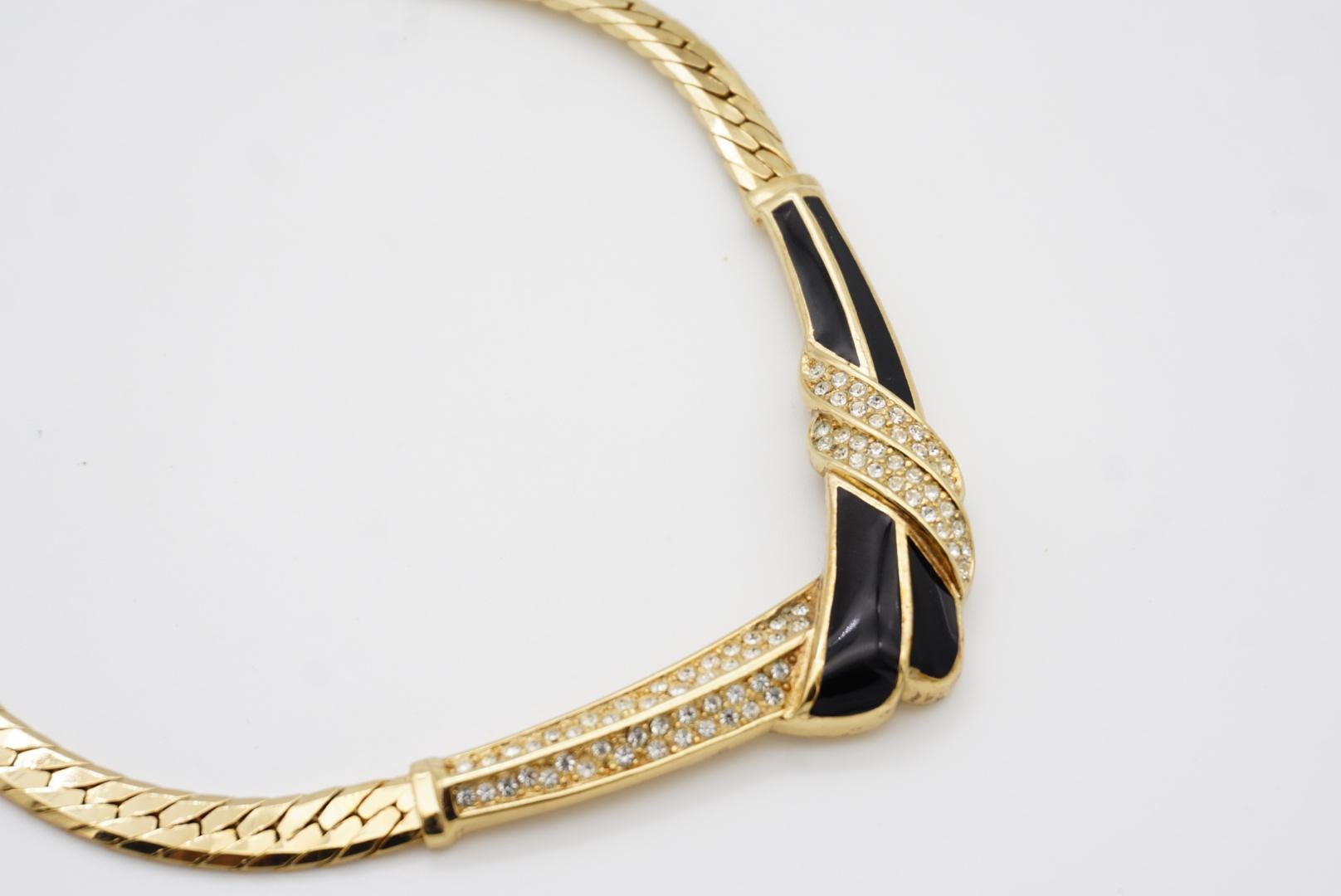 Christian Dior Vintage 1970s Black Enamel Crystals Tie Knot Triangle Neck Collier en vente 6