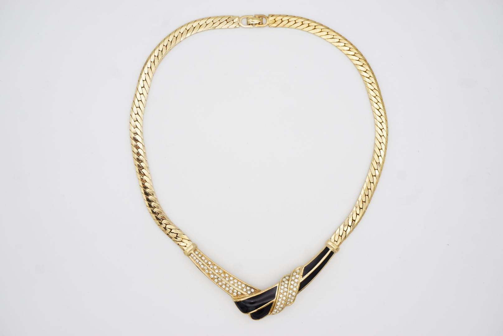 Christian Dior Vintage 1970s Black Enamel Crystals Tie Knot Triangle Neck Collier en vente 4