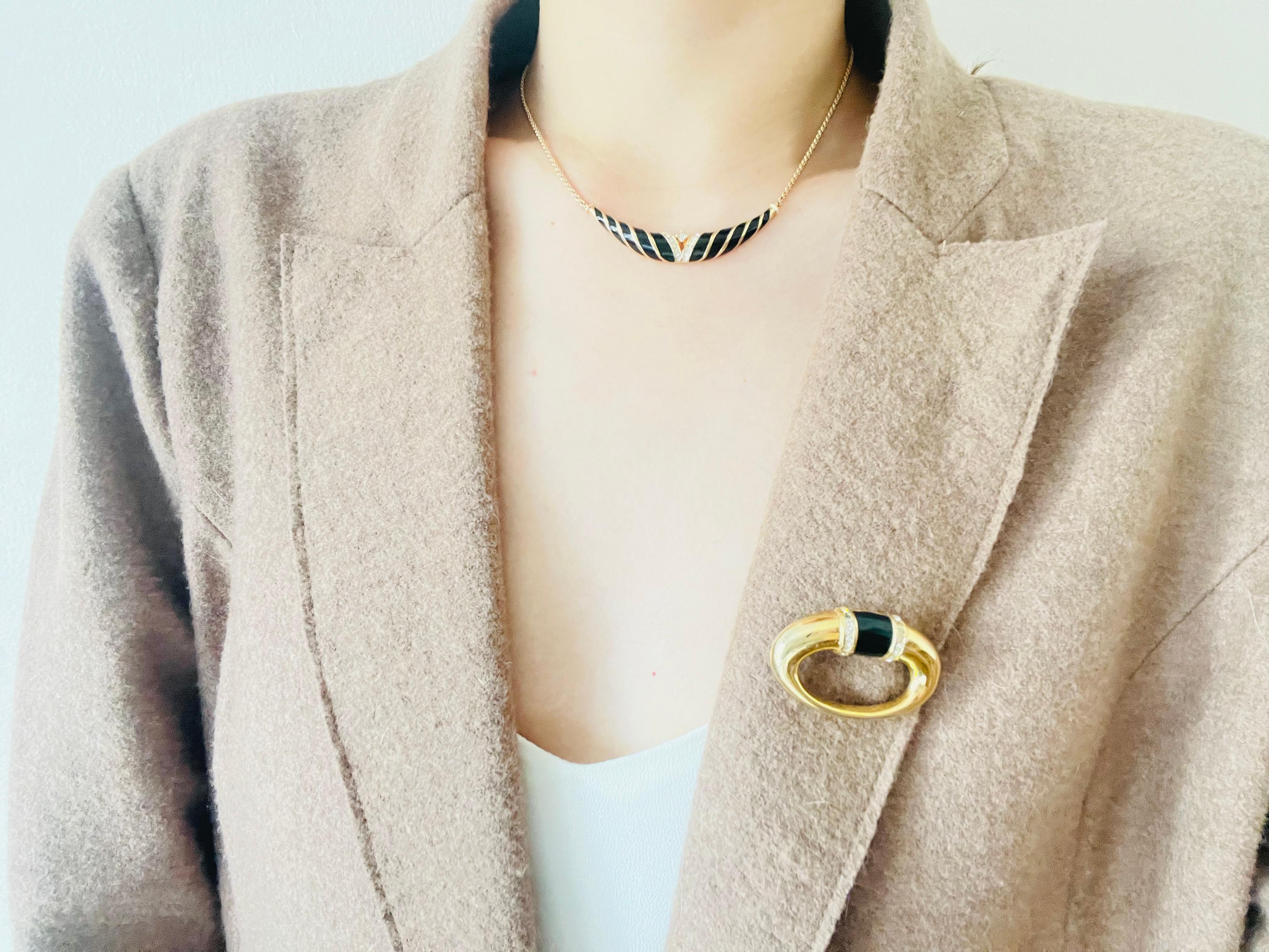 Christian Dior Vintage 1970er Jahre Schwarz Emaille gedrehte lange Bar-Kristalle Gold Halskette für Damen oder Herren