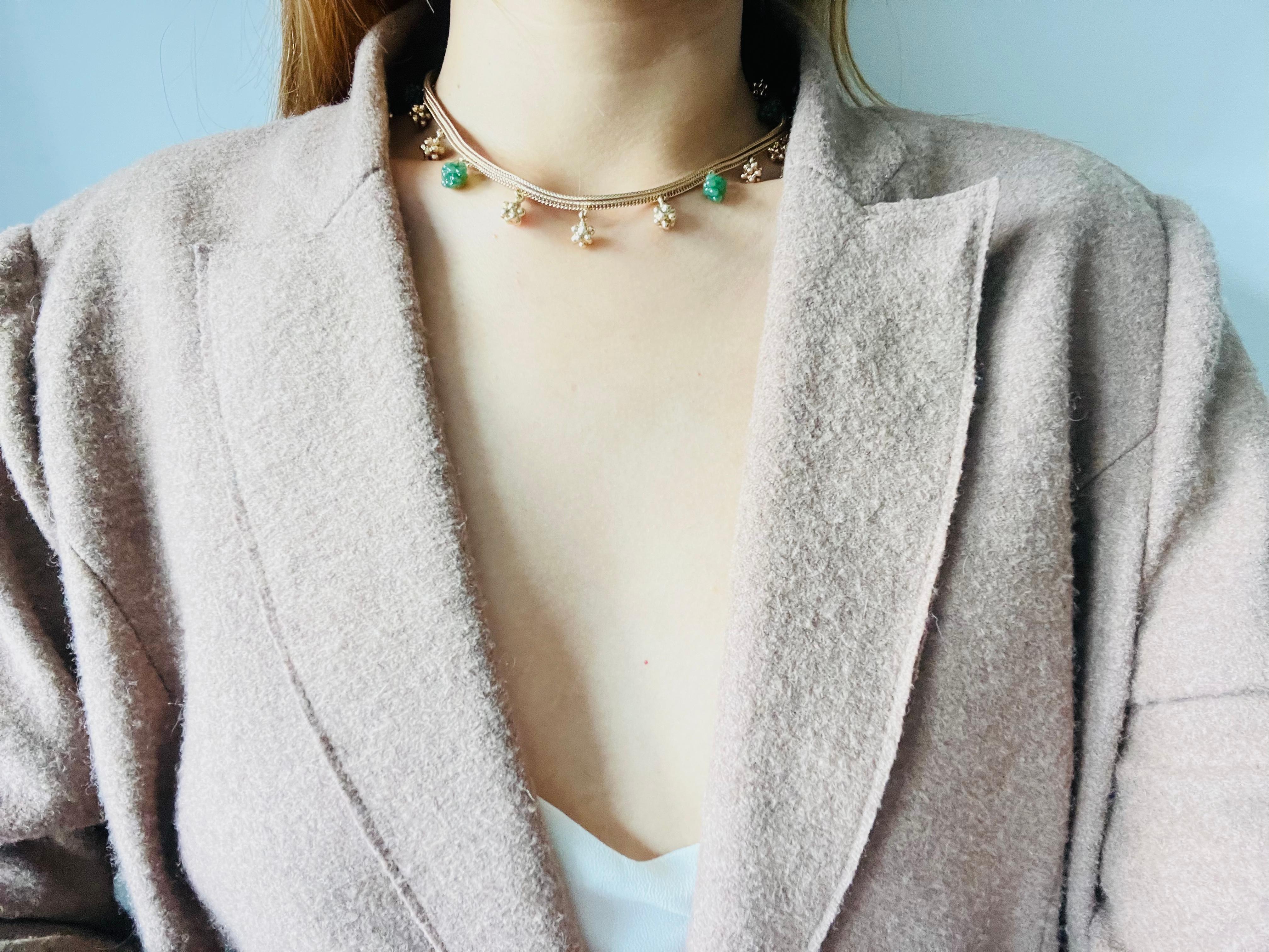 Christian Dior Vintage Años 70 Racimo Esmeralda Fruta Uva Charms Malla Collar en venta 1