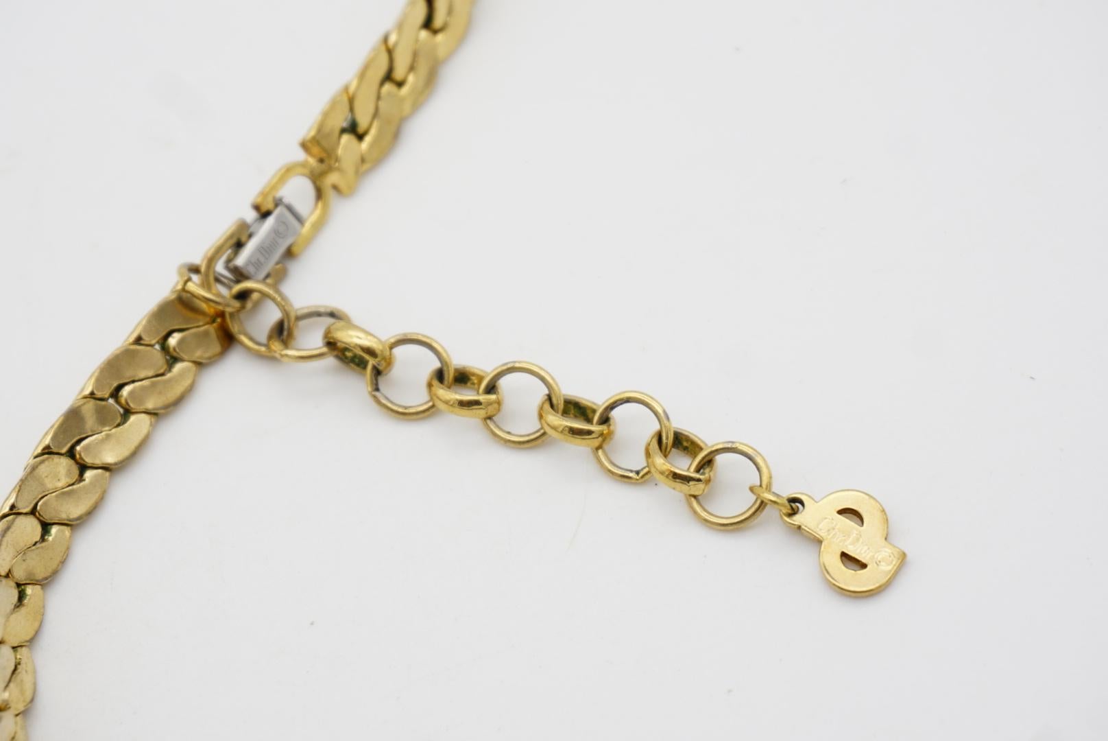 Christian Dior, collana vintage anni '70 con cristalli neri e arco a triangolo in vendita 10