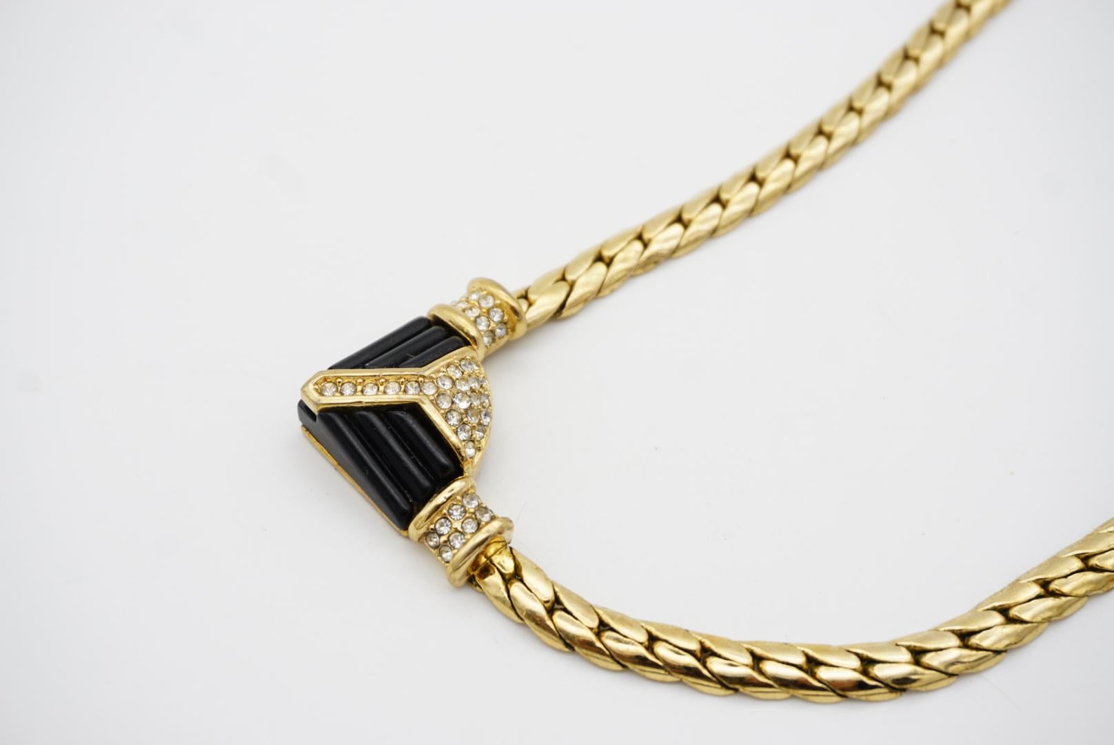 Christian Dior Vintage 1970s Crystals Black Triangle Chunky Pendant Necklace For Sale 4