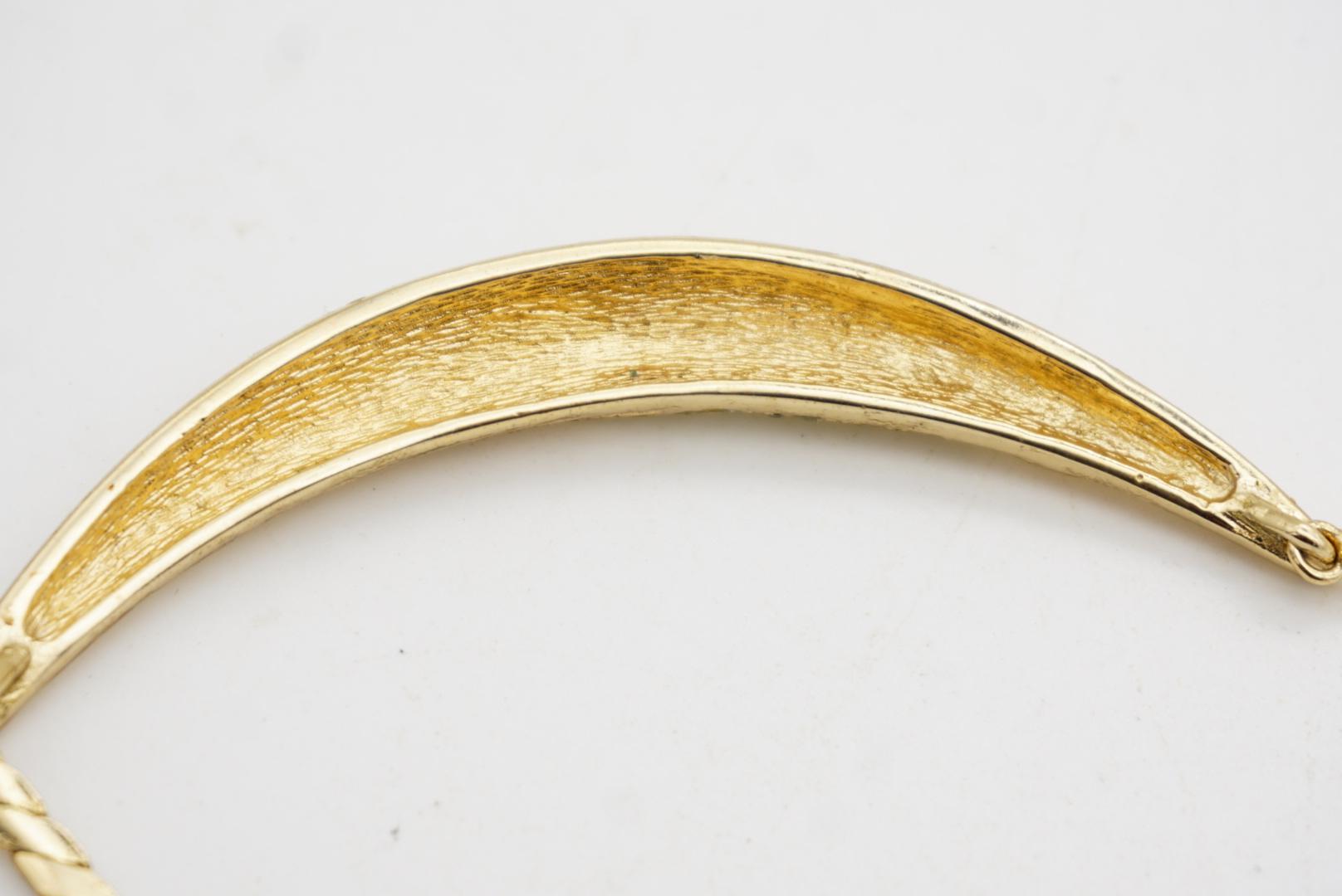 Christian Dior Vintage 1970s Crystals Long Crescent Moon Pendant Gold Necklace For Sale 7