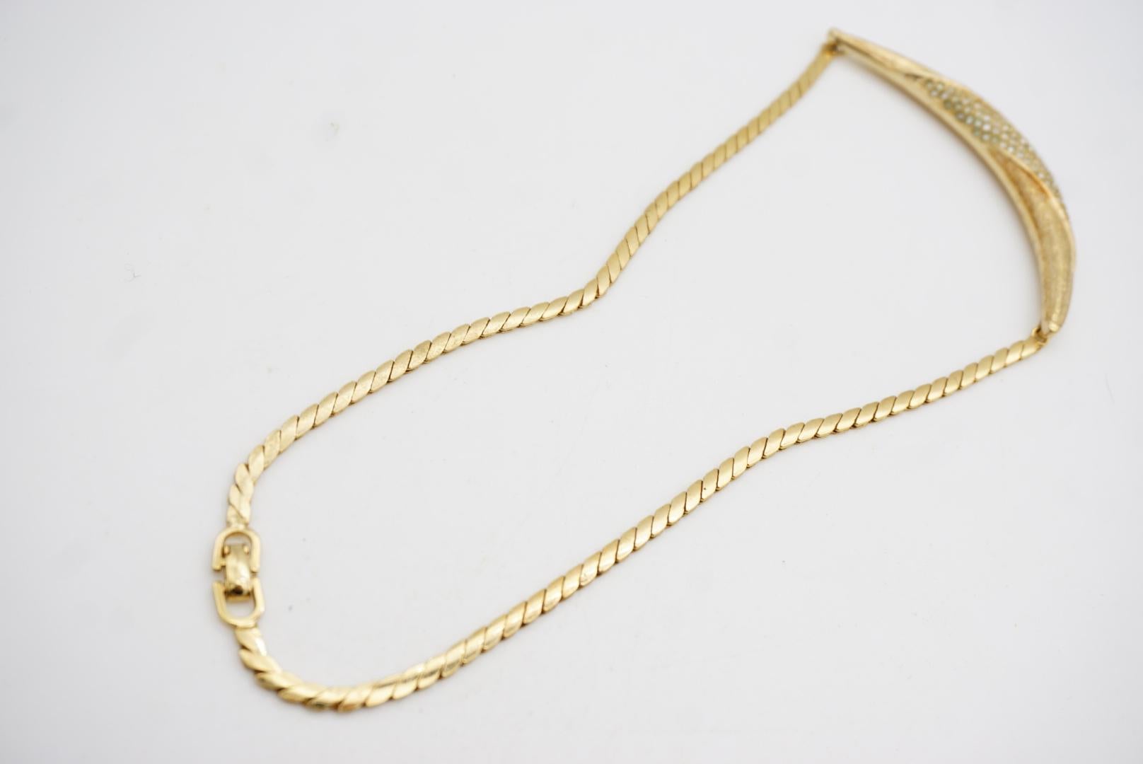 Christian Dior Vintage 1970s Crystals Long Crescent Moon Pendant Gold Necklace For Sale 9