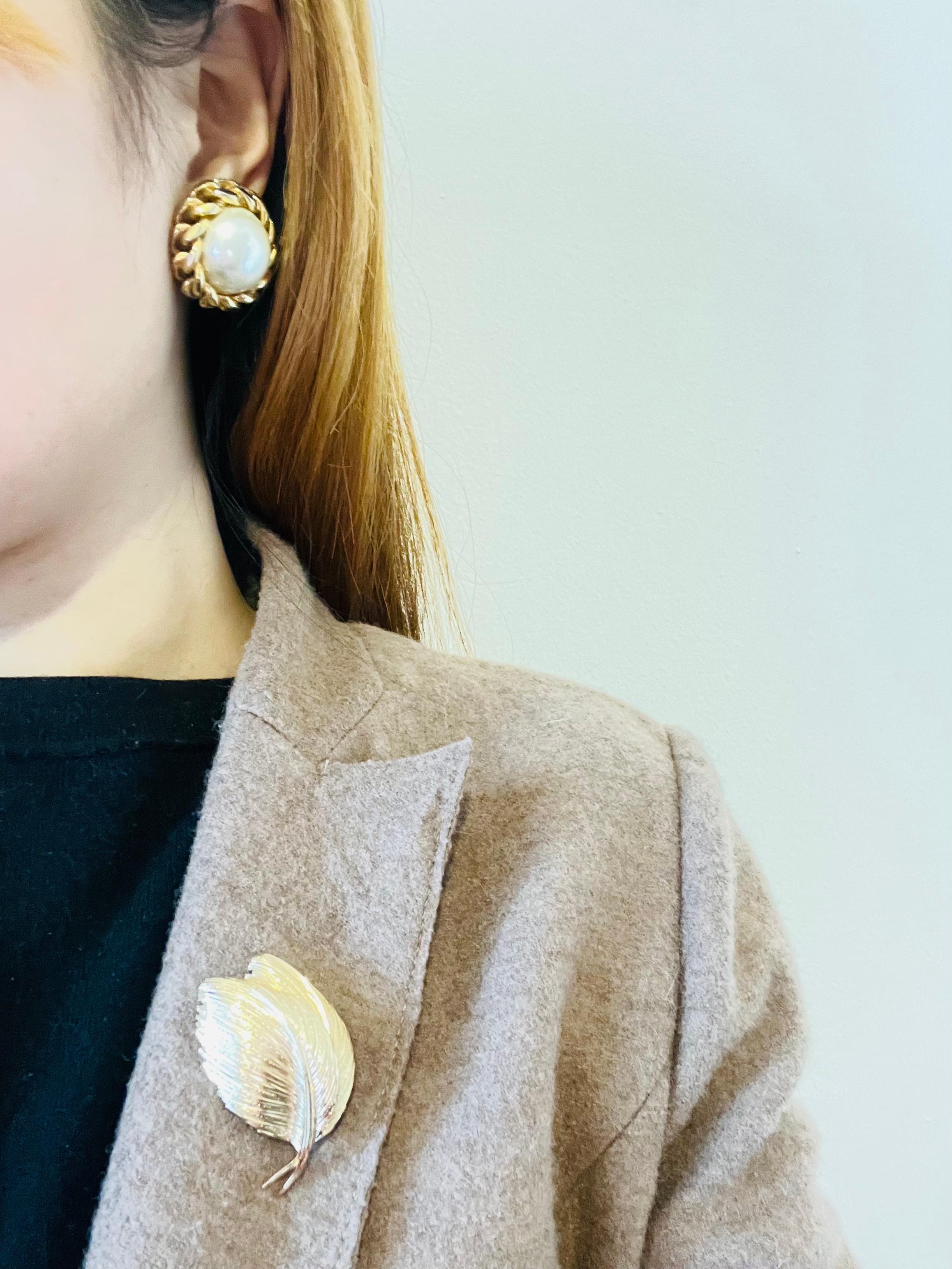 Christian Dior Vintage 1970s Extra Large Round Pearl Interlock Clip Earrings 2