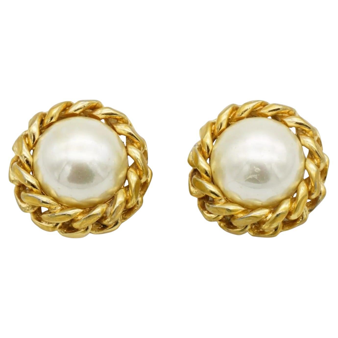 Christian Dior Vintage 1970s Extra Large Round White Pearl Interlocked Earrings im Angebot