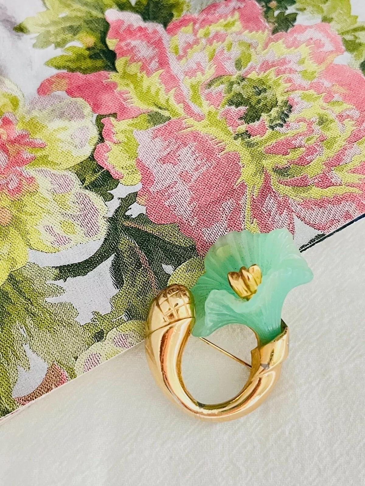 Art Deco Christian Dior Vintage 1970s Jade Light Frost Green Flower Curled Stem Brooch