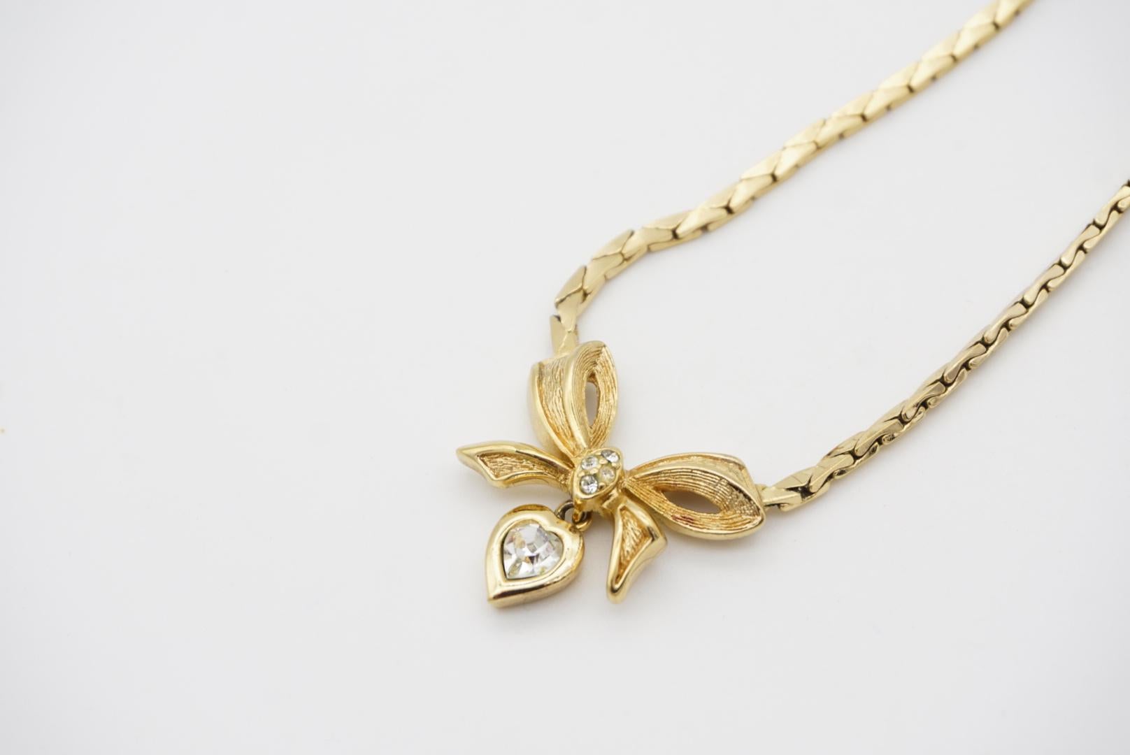 Christian Dior Vintage 1970s Knot Bow Crystals Heart Gold Drop Pendant Necklace In Excellent Condition For Sale In Wokingham, England