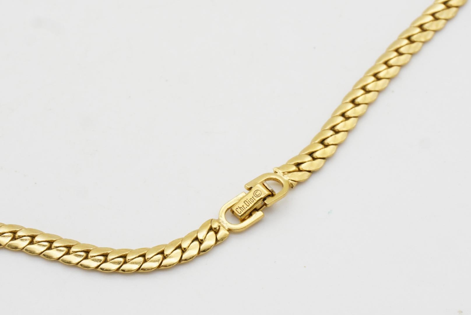 Christian Dior Vintage anni '70 Collana con ciondolo a mezzaluna in cristalli scintillanti e luna in vendita 8