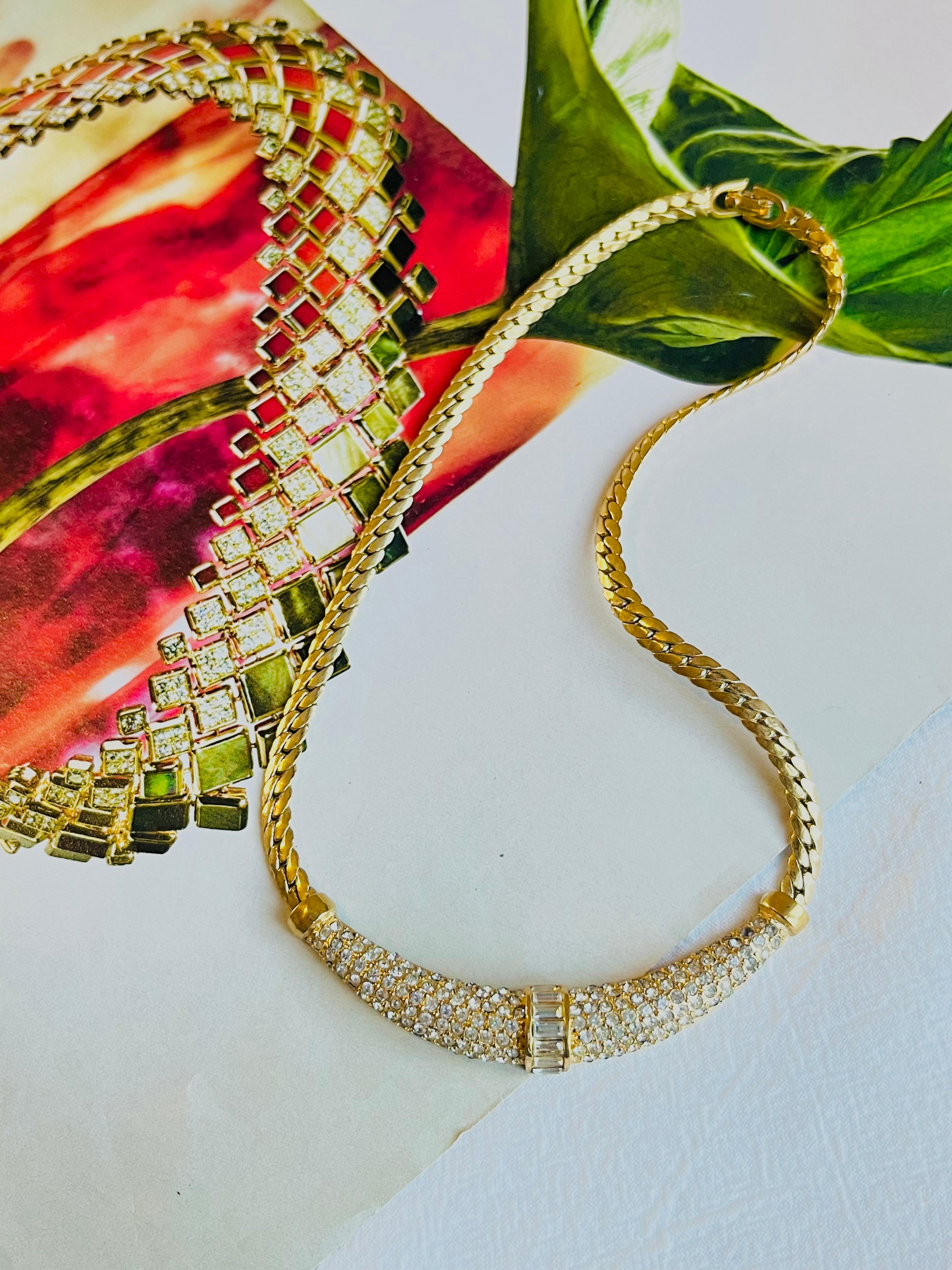 Christian Dior Vintage anni '70 Collana con ciondolo a mezzaluna in cristalli scintillanti e luna In condizioni buone in vendita a Wokingham, England