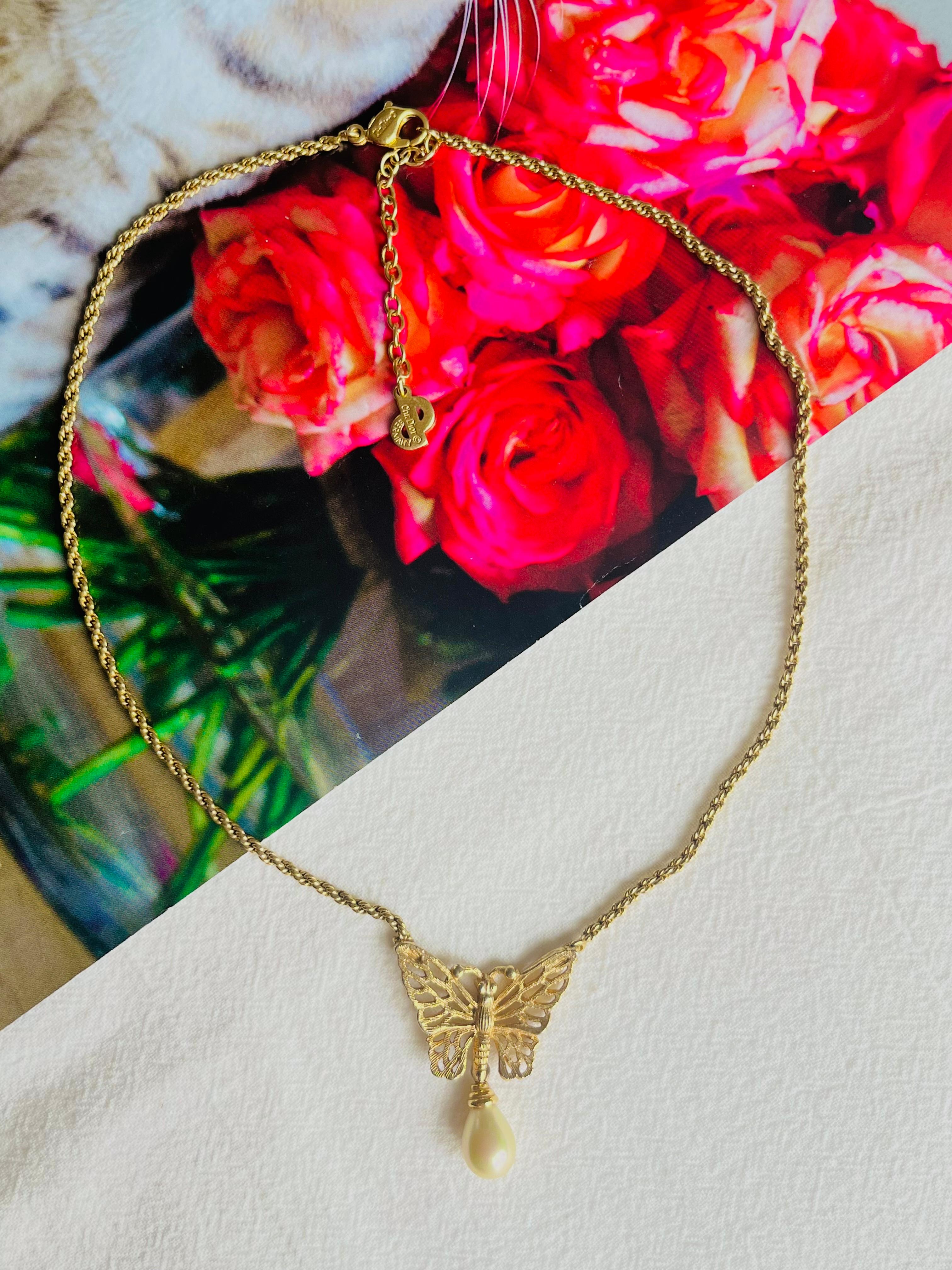 dior butterfly pearl necklace