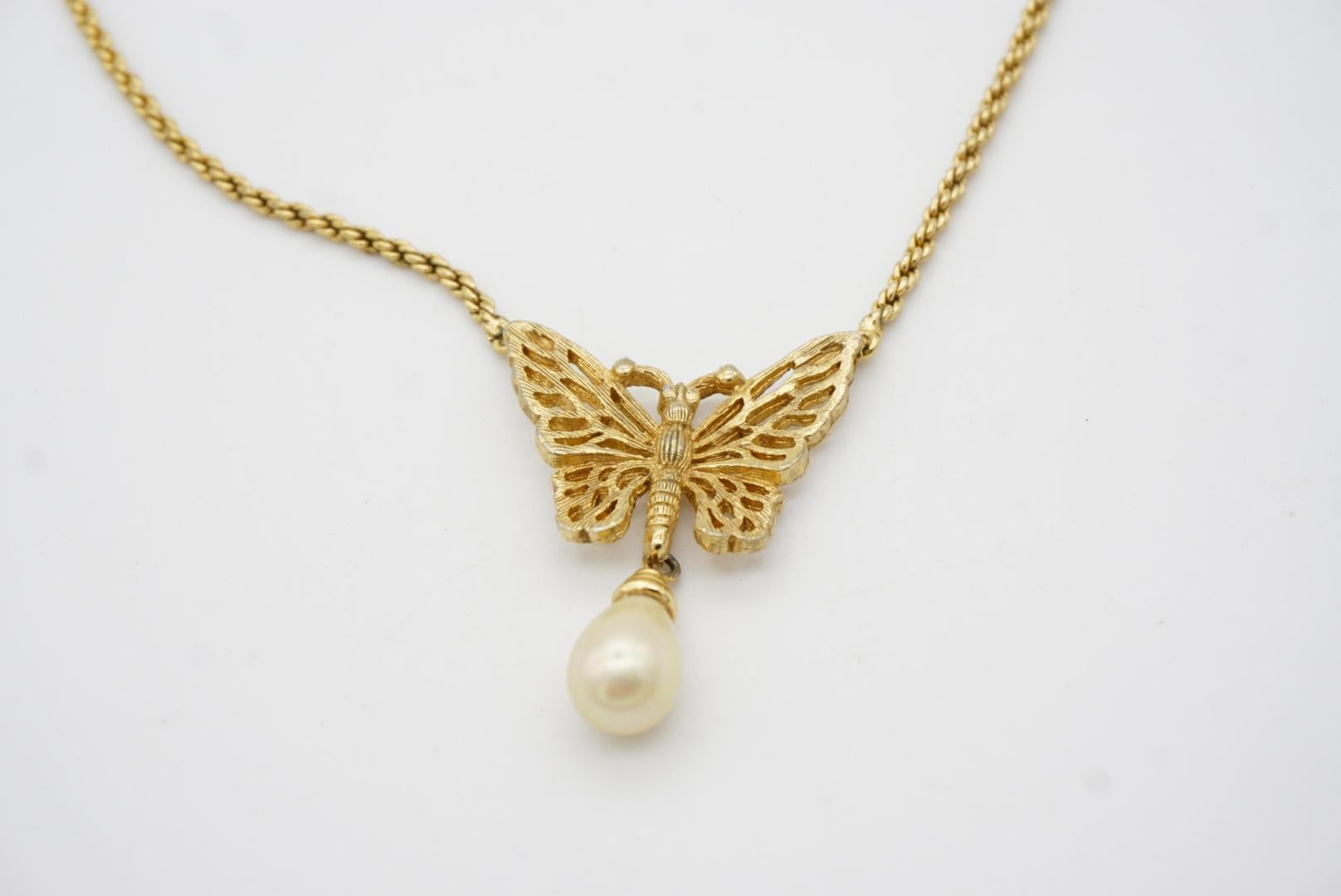 Women's or Men's Christian Dior Vintage 1970s Openwork Butterfly Pearl Teardrop Pendant Necklace