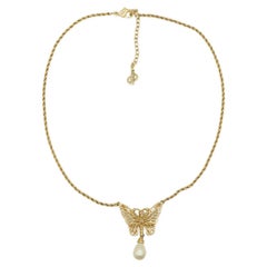 Christian Dior Vintage Años 70 Collar Colgante Calado Mariposa Perla Lágrima