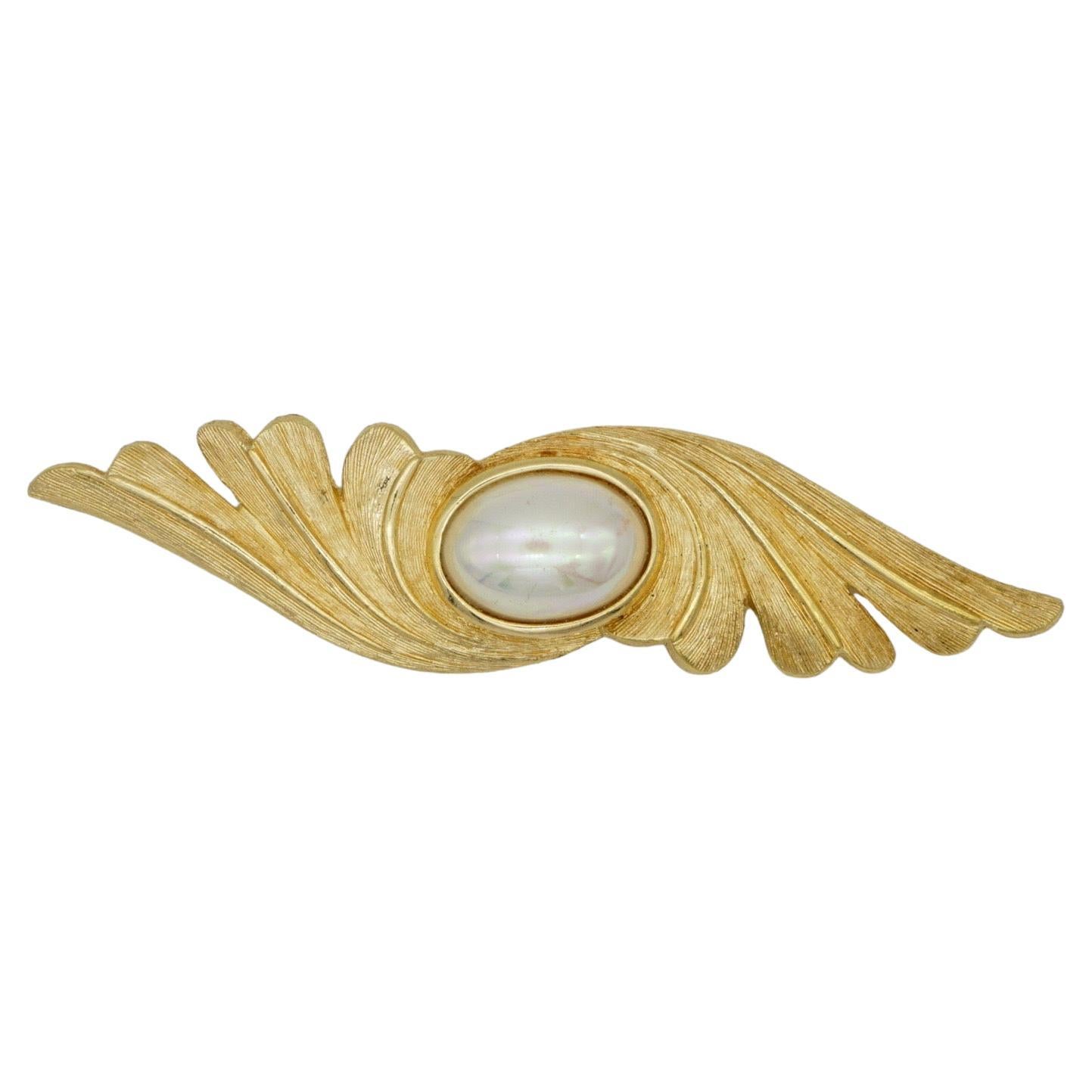 Christian Dior Vintage 1970s Oval Pearl Symmetric Feather Leaf Wing Gold Brooch For Sale