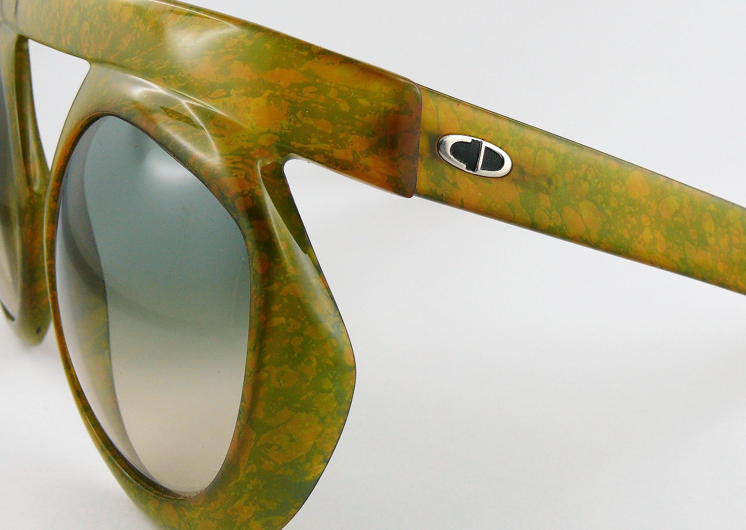 Christian Dior Vintage 1970s Oversized Space Age Sunglasses Mod. 2030-50 5