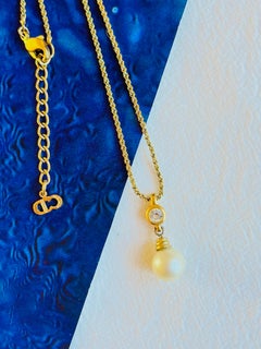 Christian Dior Vintage 1970s Pearl Crystal Pendant Elegant Chain Gold Necklace