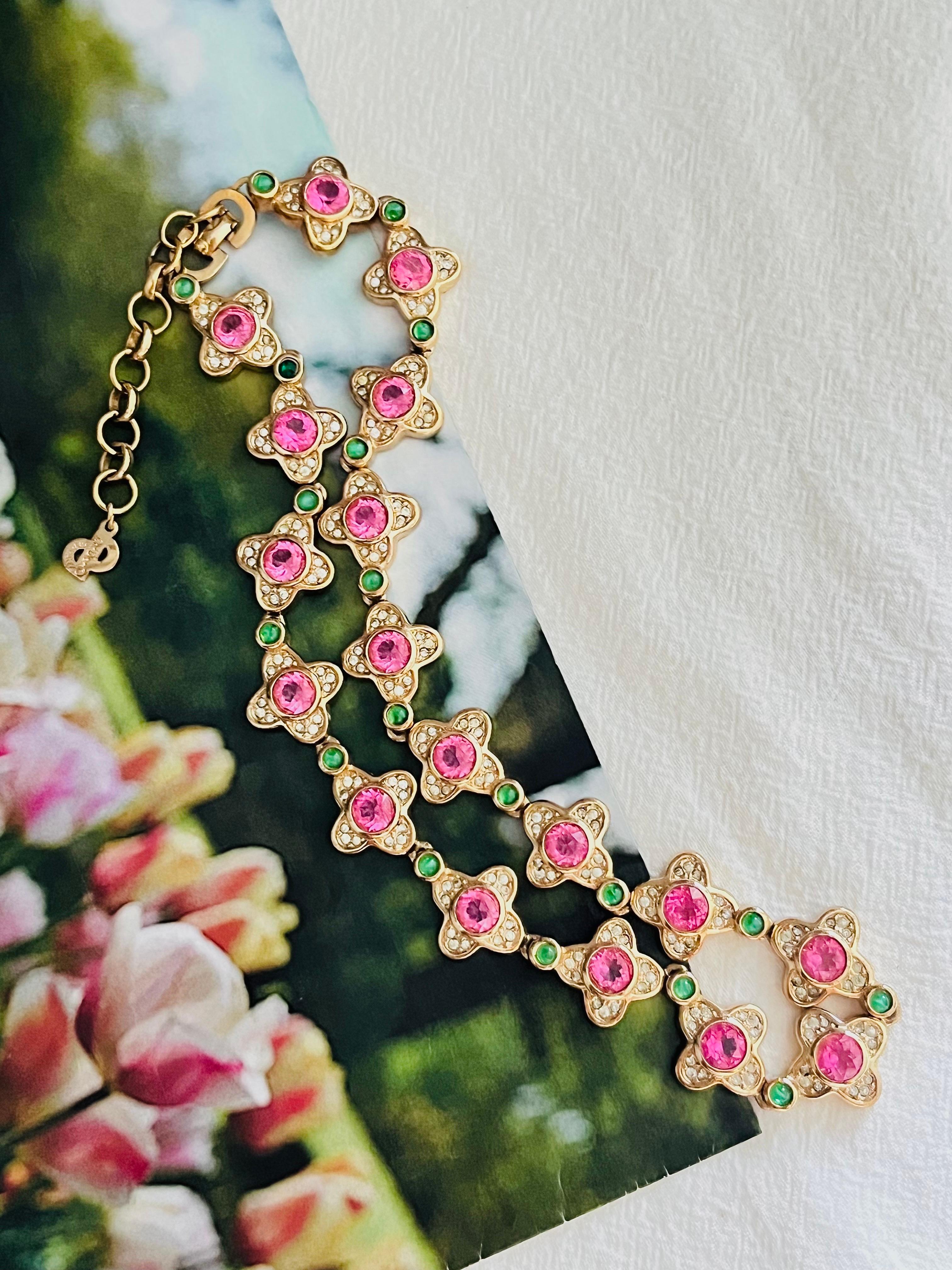 Christian Dior Vintage 1970s Pink Clover Flower Emerald Dots Crystals Necklace In Excellent Condition For Sale In Wokingham, England