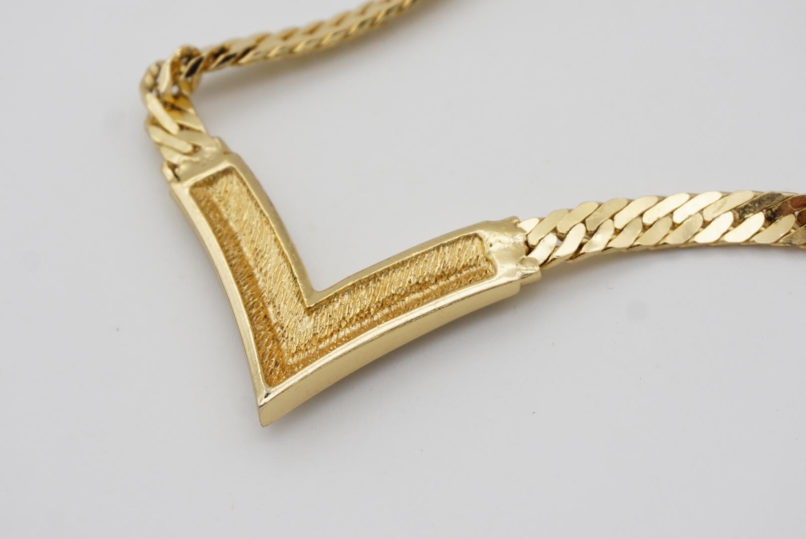 Christian Dior Vintage 1970s Square Crystal Arrow Triangle Gold Pendant Necklace 3