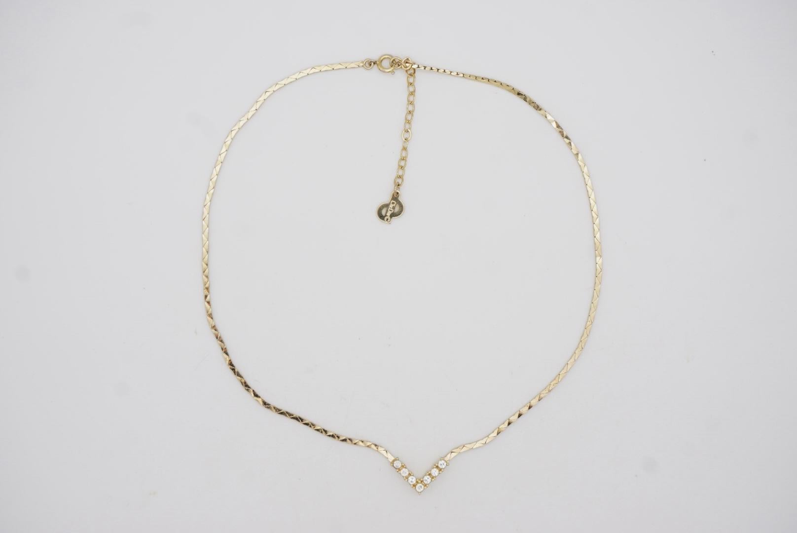 Christian Dior, collier pendentif vintage des années 1970 avec chaîne triangulaire en cristaux Swarovski en vente 5