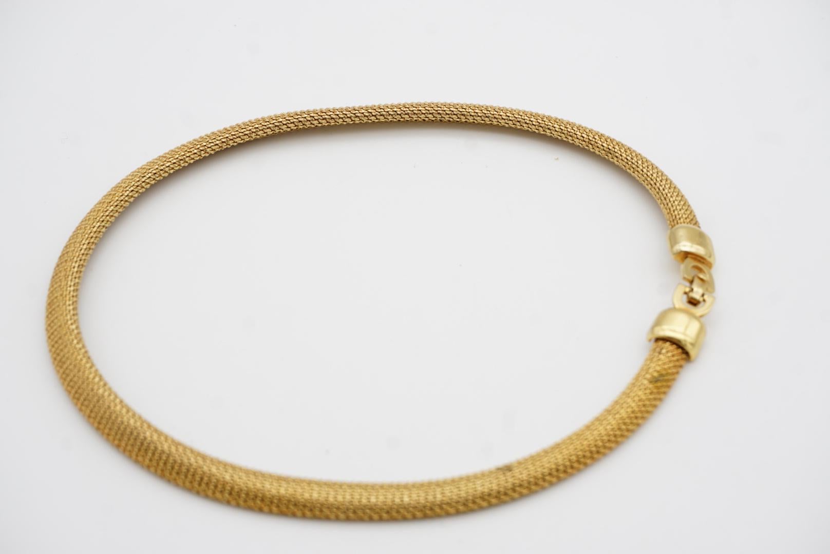 Christian Dior Vintage anni '70 Unisex Collana in maglia intrecciata con serpente Omega in oro in vendita 6