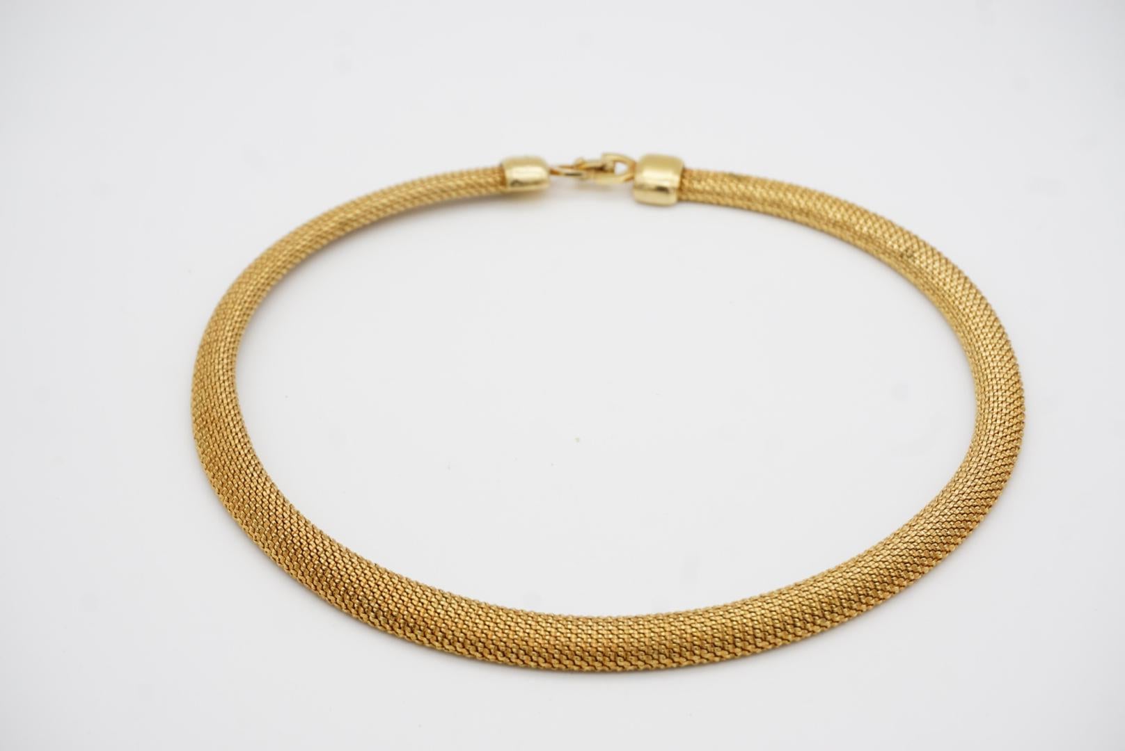 Christian Dior Vintage anni '70 Unisex Collana in maglia intrecciata con serpente Omega in oro in vendita 5