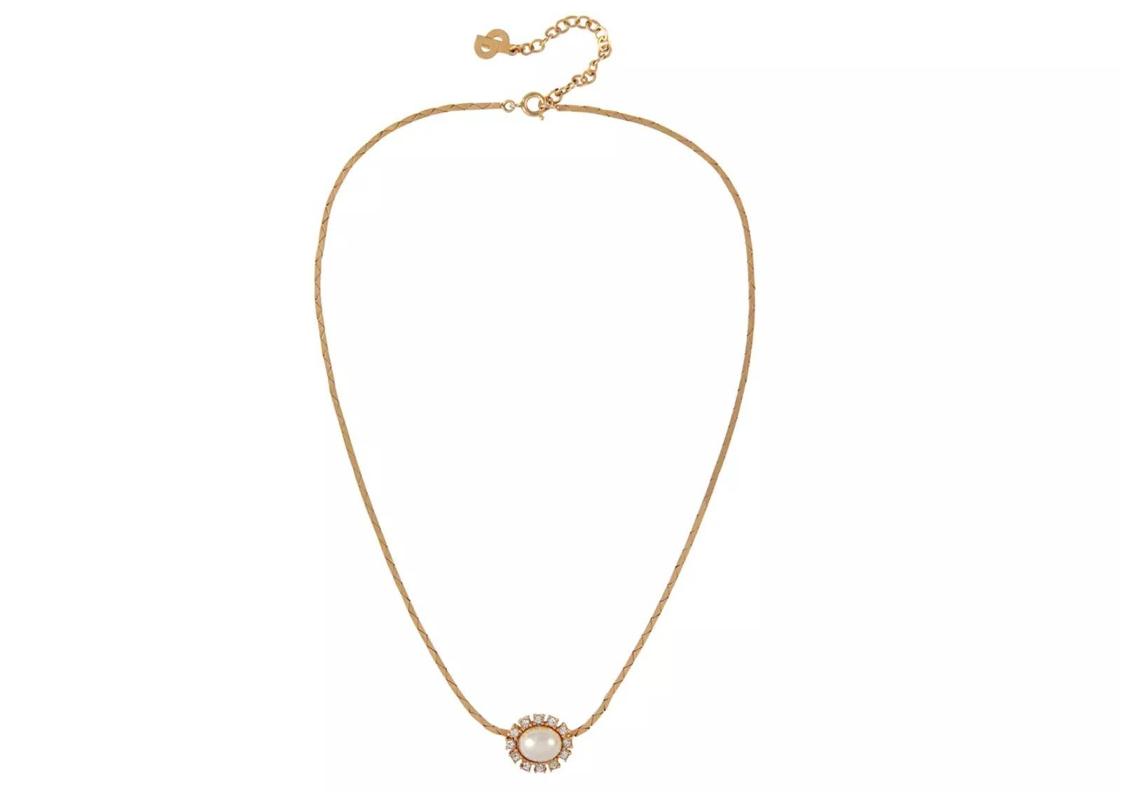 Christian Dior Vintage anni '70 Collana con perle bianche e cristalli scintillanti in vendita 3