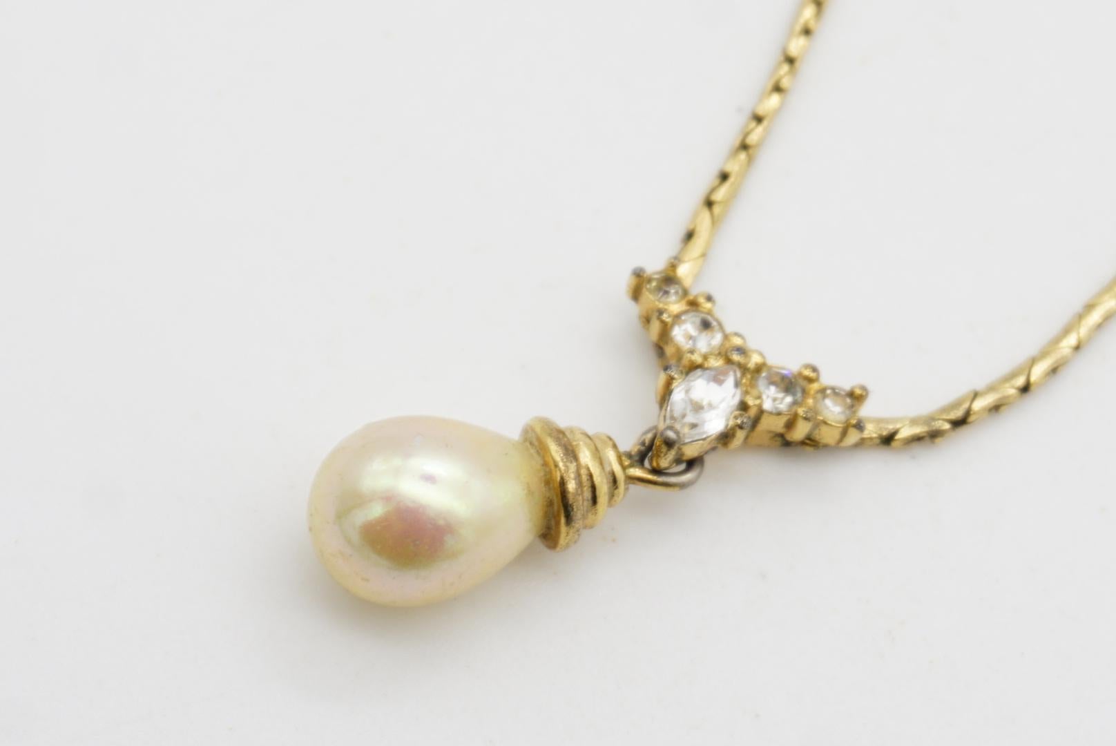 Christian Dior Vintage 1970er Jahre Halskette mit weißen Wassertropfenperlen und Marquise-Kristallen im Angebot 4