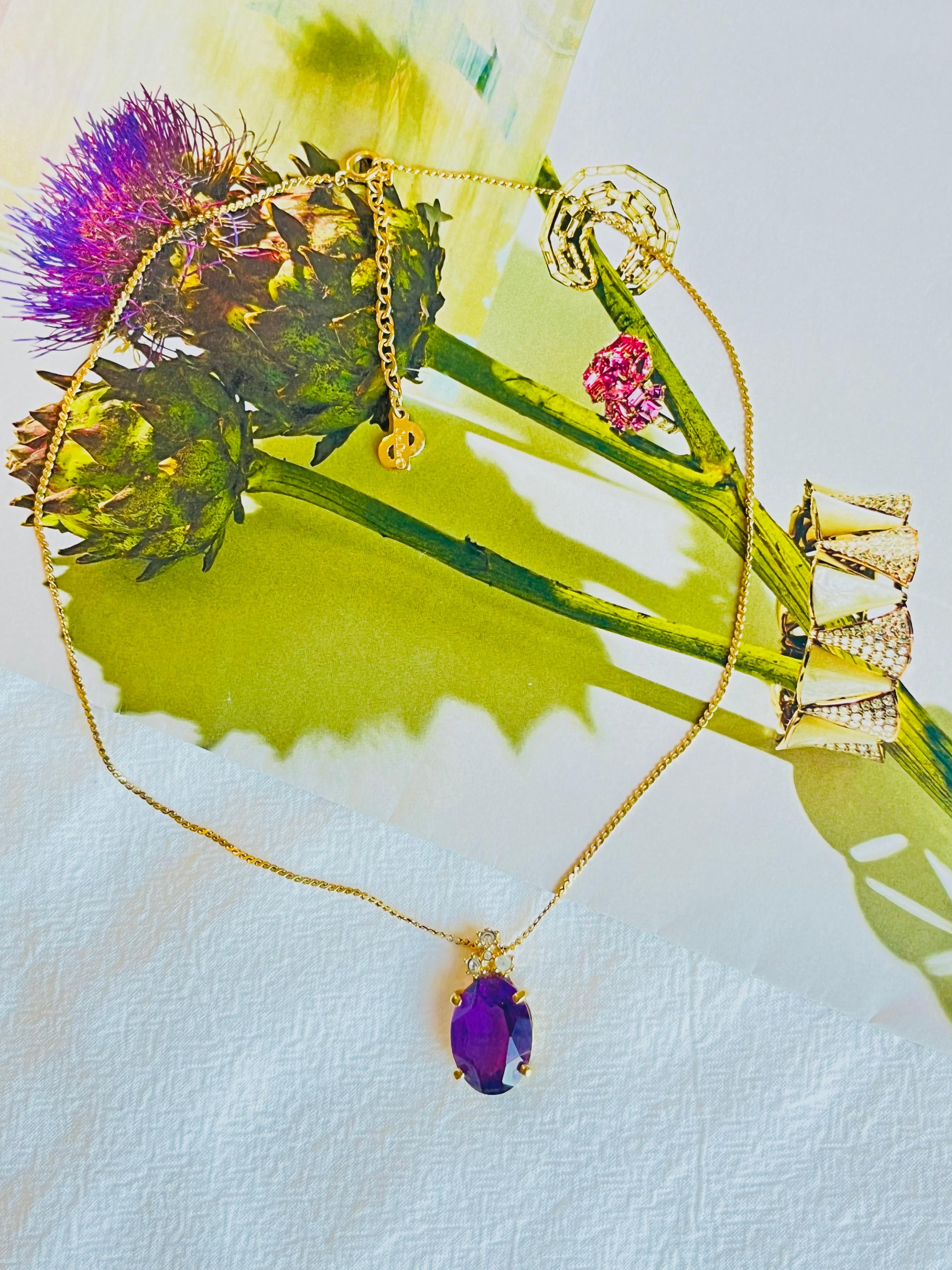 Women's or Men's Christian Dior Vintage 1980 Amethyst Oval Pendant Trio Cluster Crystals Necklace For Sale