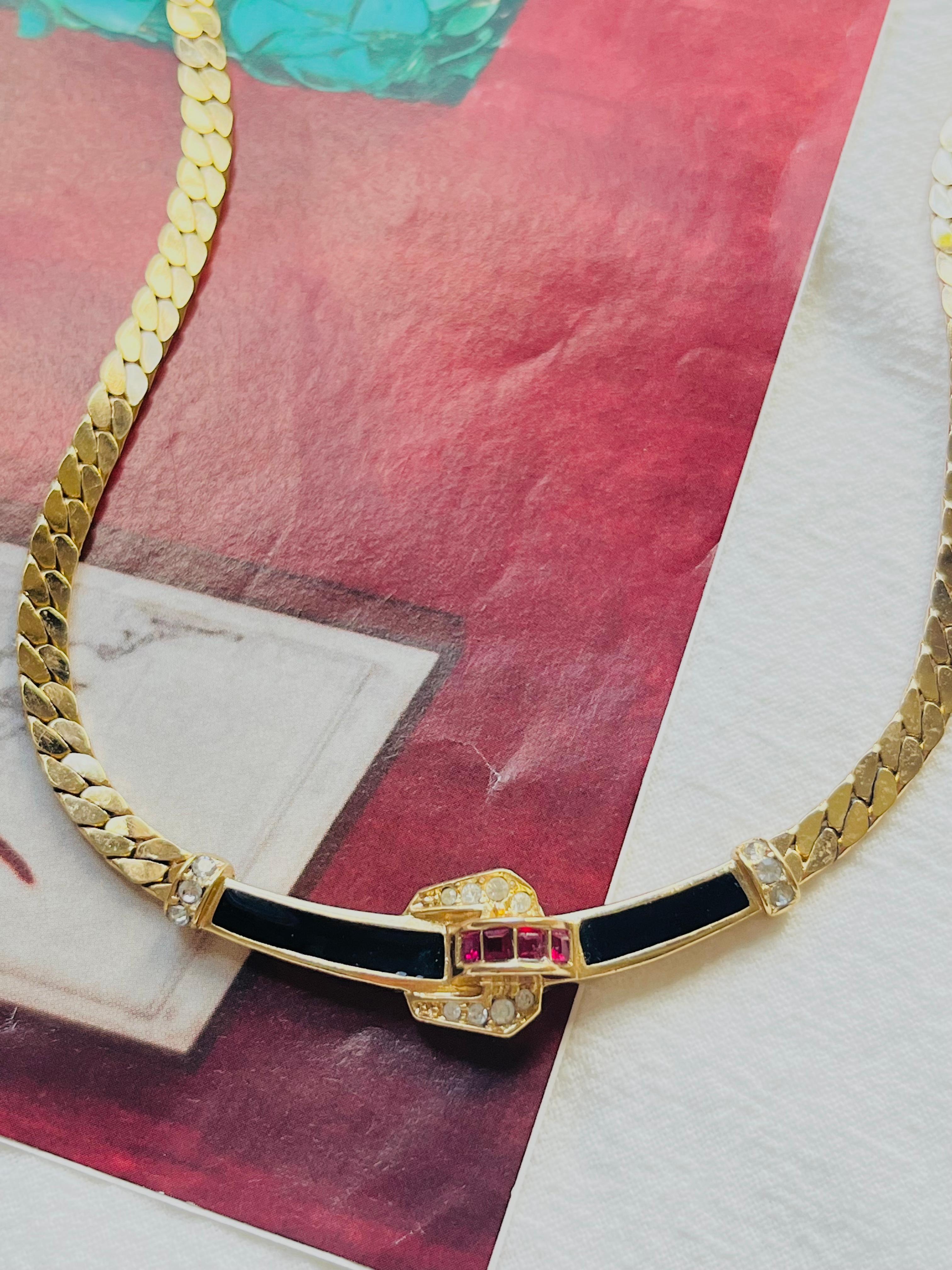 Art Déco Christian Dior Vintage 1980 Collana con ciondolo a barra lunga in rubino nero e cristalli trasparenti in vendita