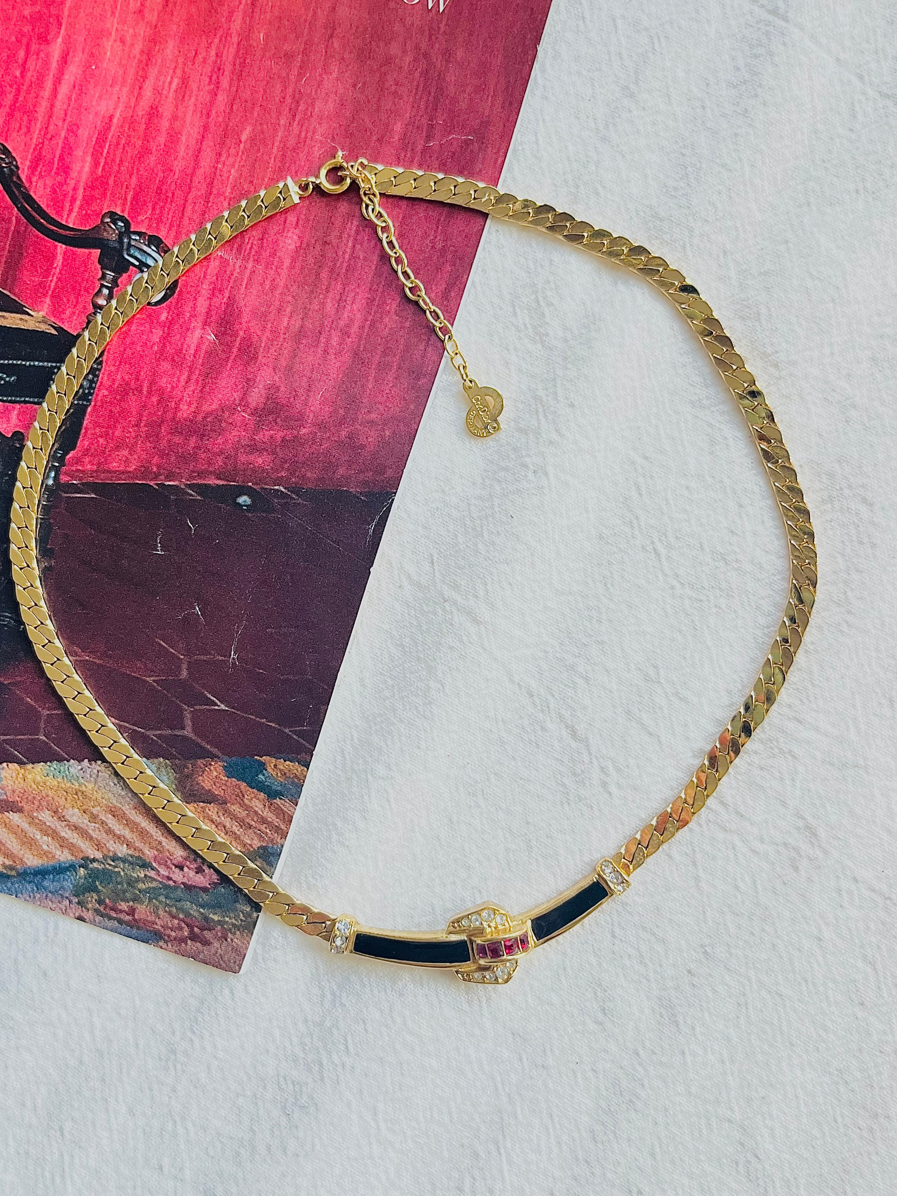 Christian Dior Vintage 1980 Collana con ciondolo a barra lunga in rubino nero e cristalli trasparenti In condizioni ottime in vendita a Wokingham, England