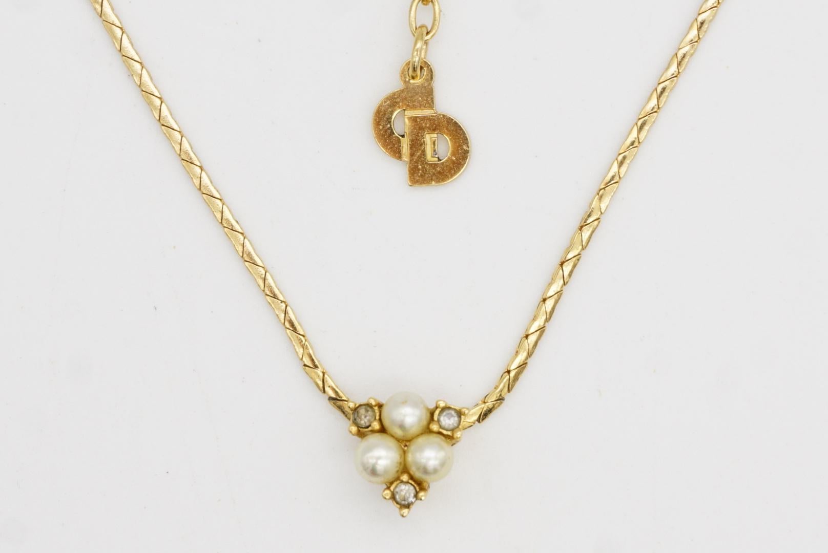 Christian Dior Vintage 1980 Cluster Trio White Pearls Crystals Pendant Necklace For Sale 3