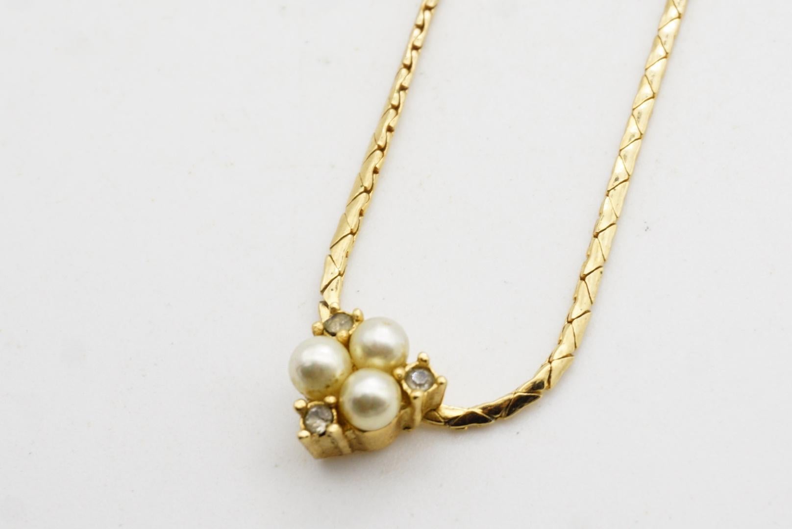 Christian Dior Vintage 1980 Cluster Trio White Pearls Crystals Pendant Necklace For Sale 4
