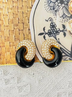 Christian Dior Vintage 1980 Crystals Half Black Interlocked Twist Clip Earrings