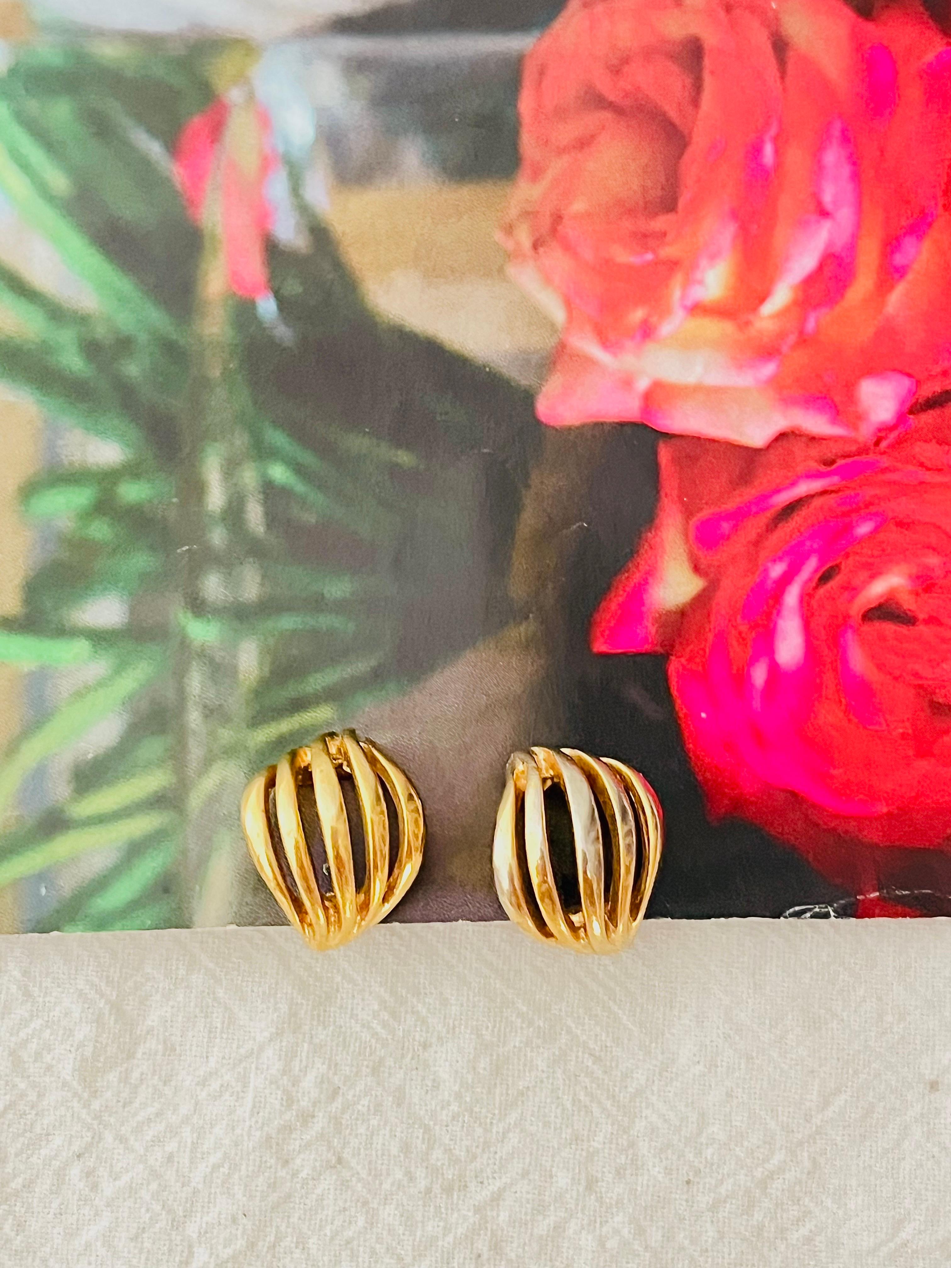 Women's Christian Dior Vintage 1980 Five Strands Openwork Shell Modernist Clip Earrings