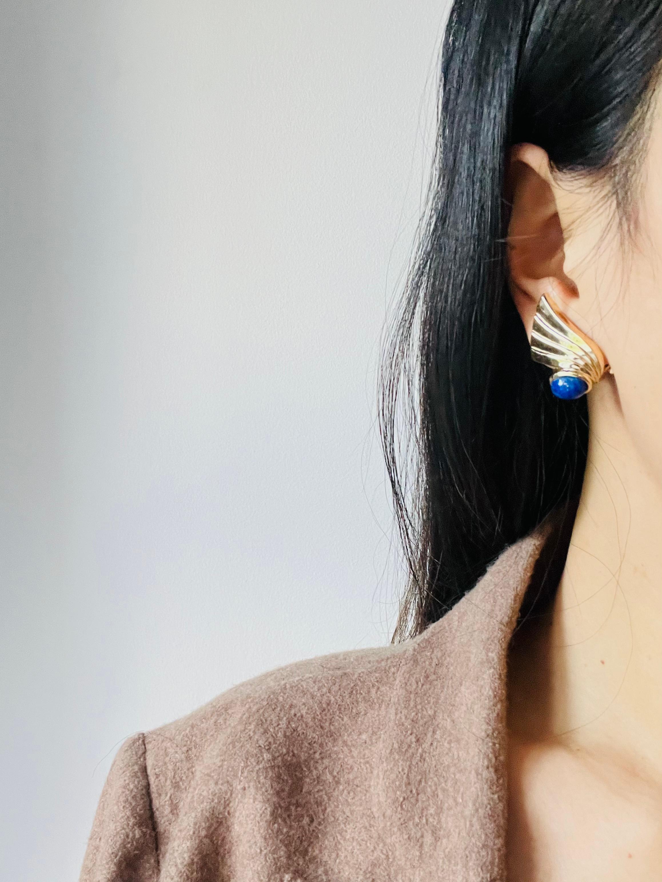 Christian Dior Vintage 1980 Lapislázuli Ovalado Cabujón Pendientes Clip Pluma Ala en venta 3