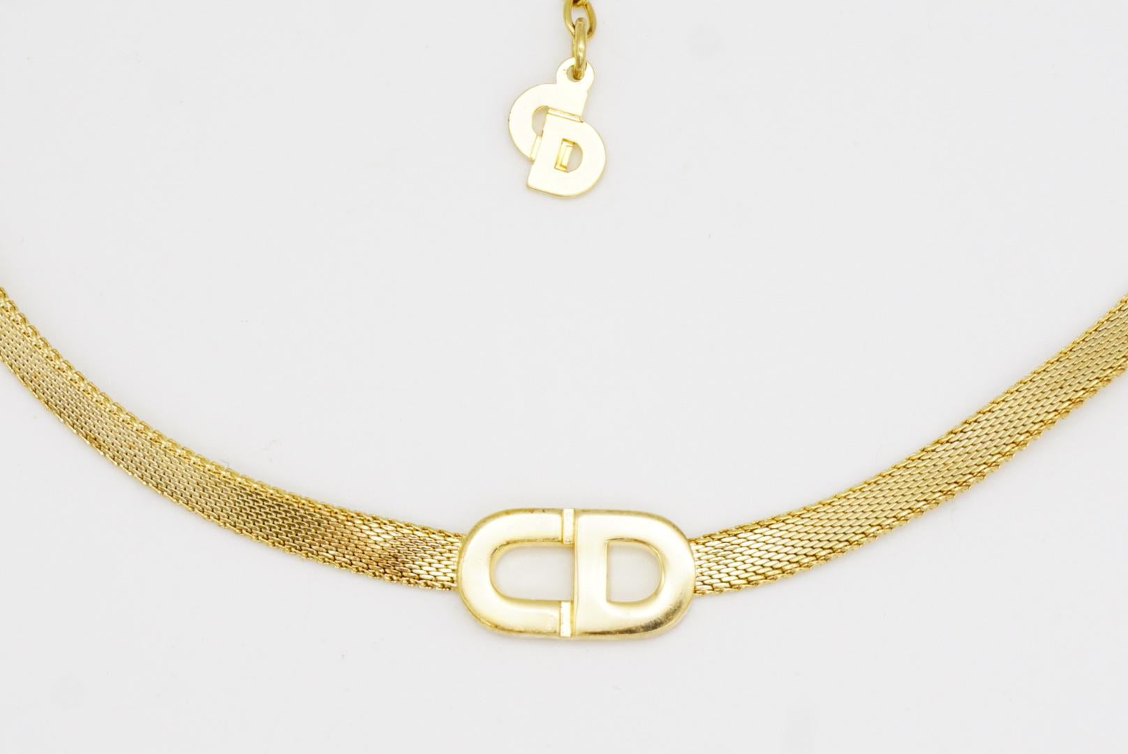 Christian Dior Vintage 1980 Iconic Logo CD Monogram Pendant Mesh Woven Necklace For Sale 4