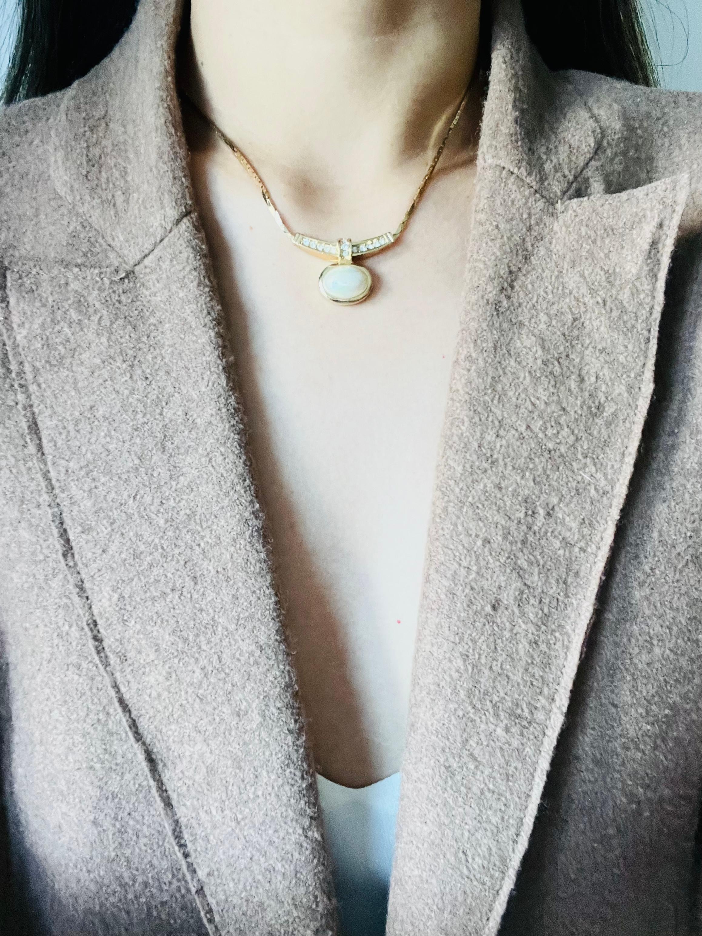 Christian Dior Vintage 1980 Large Oval White Pearl Curled Bar Crystals Necklace For Sale 1