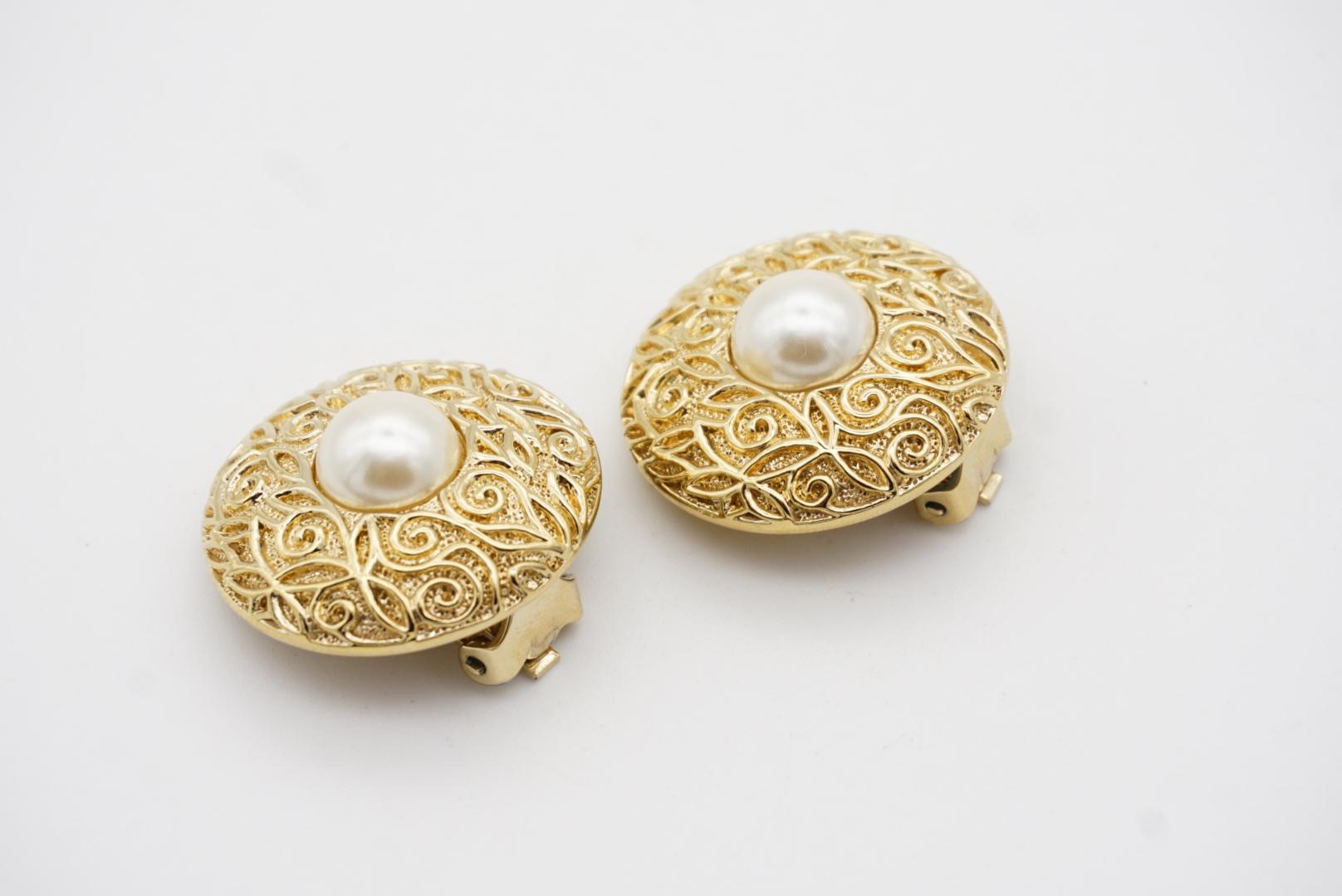 Christian Dior Vintage 1980 Large Round Relief Flower White Pearl Clip Earrings For Sale 2
