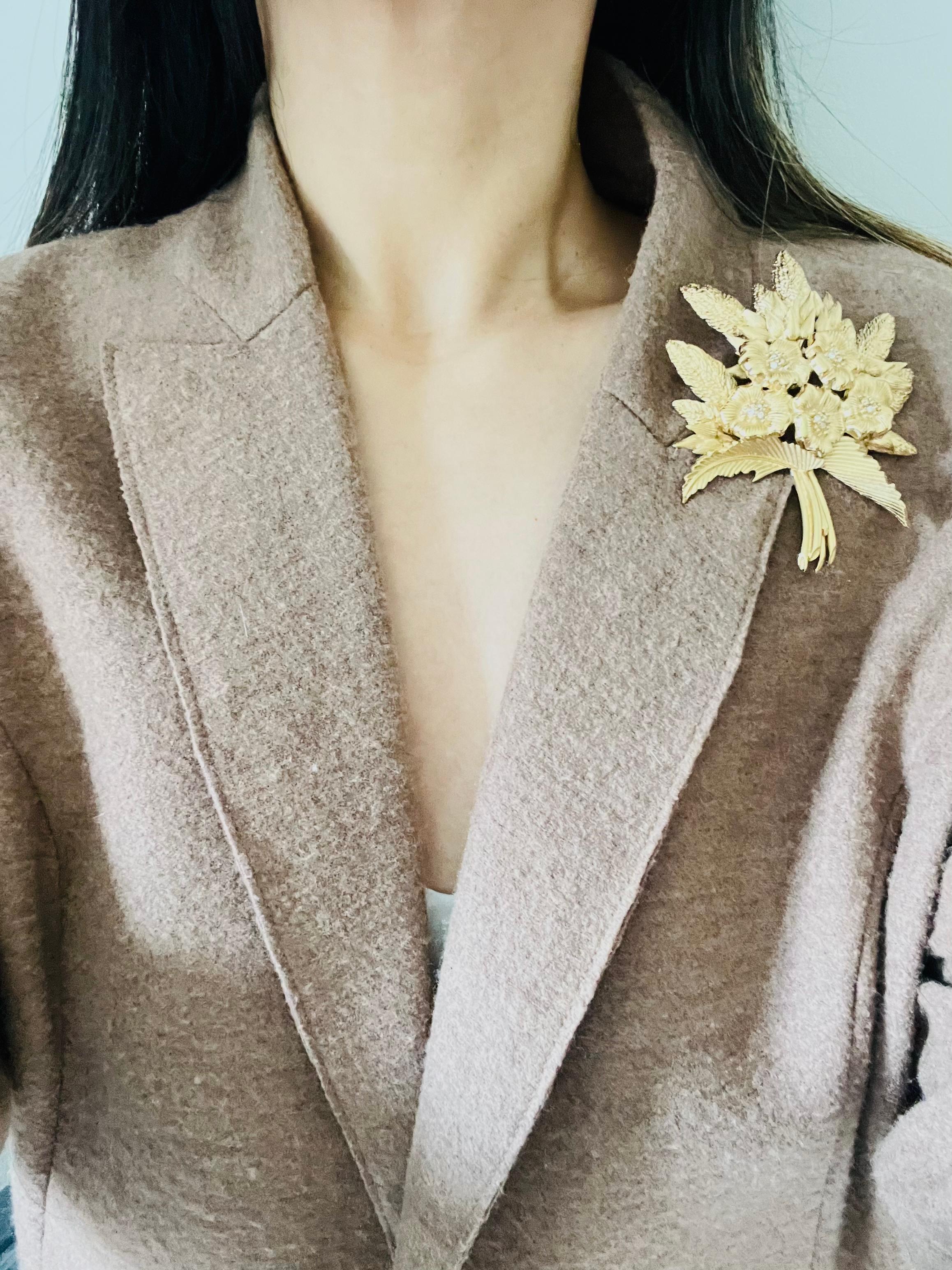 Christian Dior Vintage 1980 Broche Ramo Flor Hoja Cristales Masivos 4