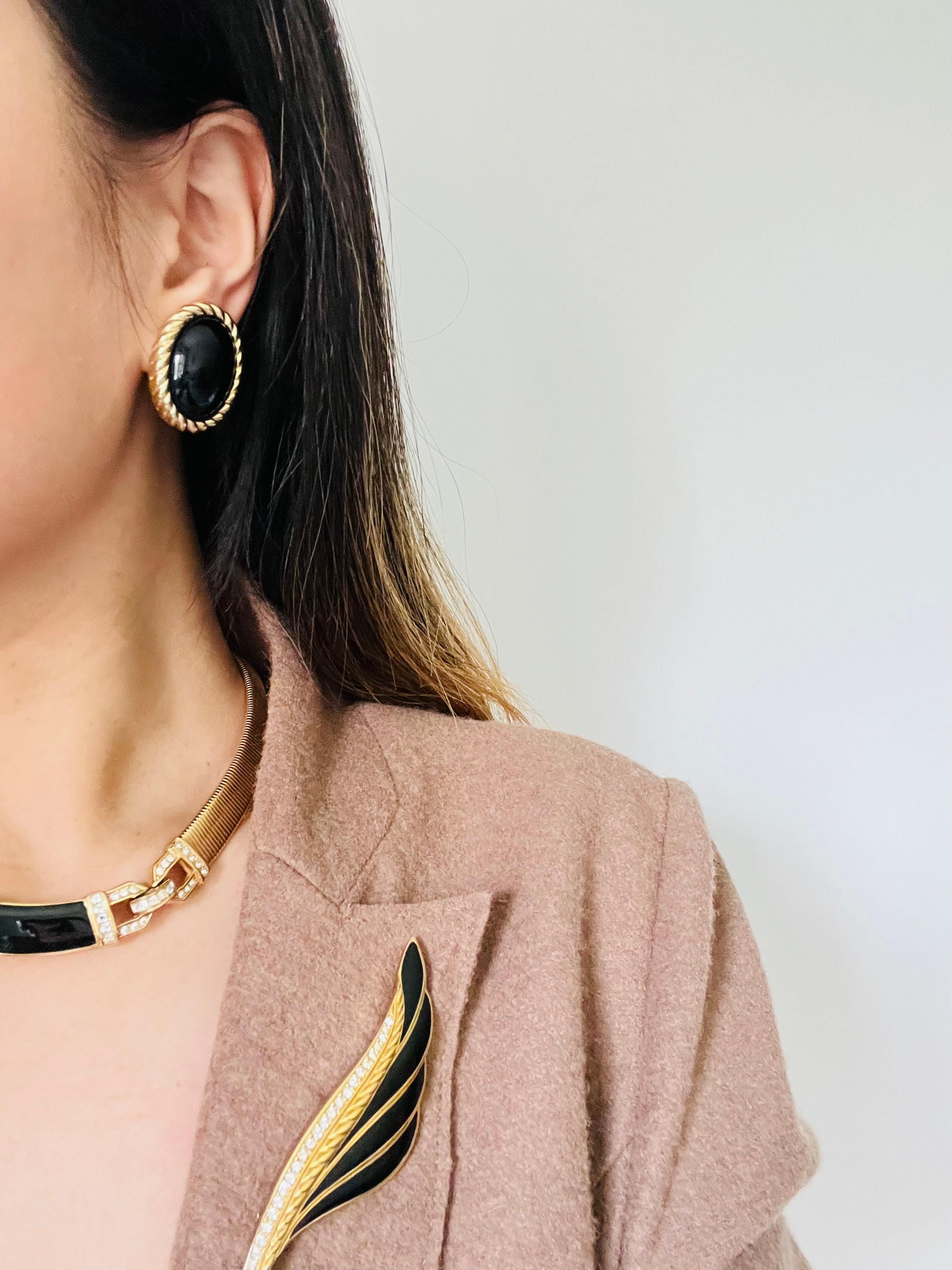 Christian Dior Vintage 1980 Massive Onyx Black Enamel Oval Spiral Gold Earrings im Angebot 1