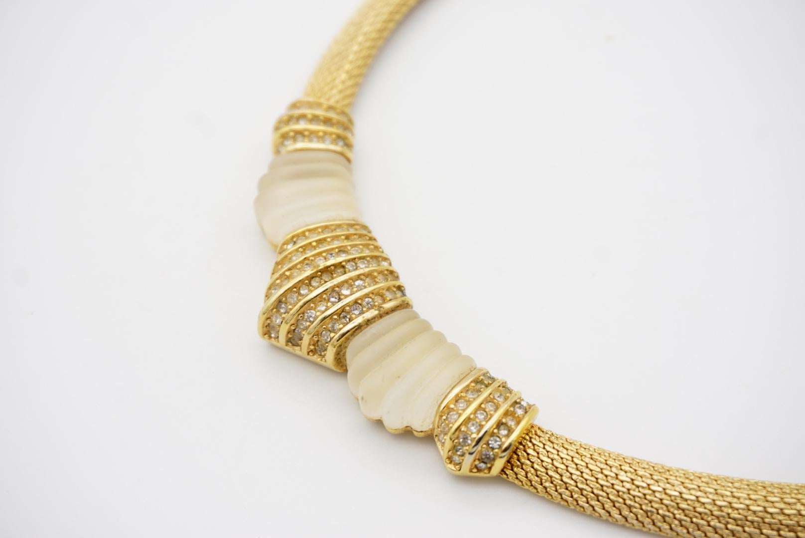 Christian Dior Vintage 1980 Matte White Shell Crystals Snake Omega Gold Necklace For Sale 6