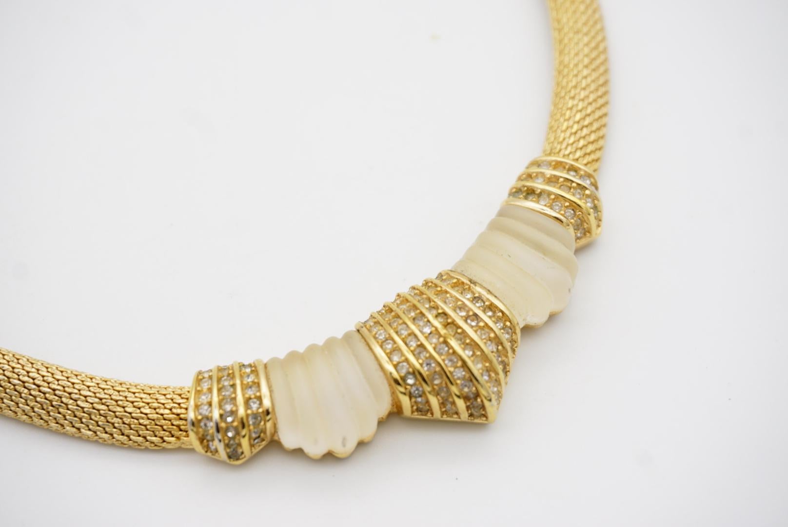 Christian Dior Vintage 1980 Matte White Shell Crystals Snake Omega Gold Necklace For Sale 7