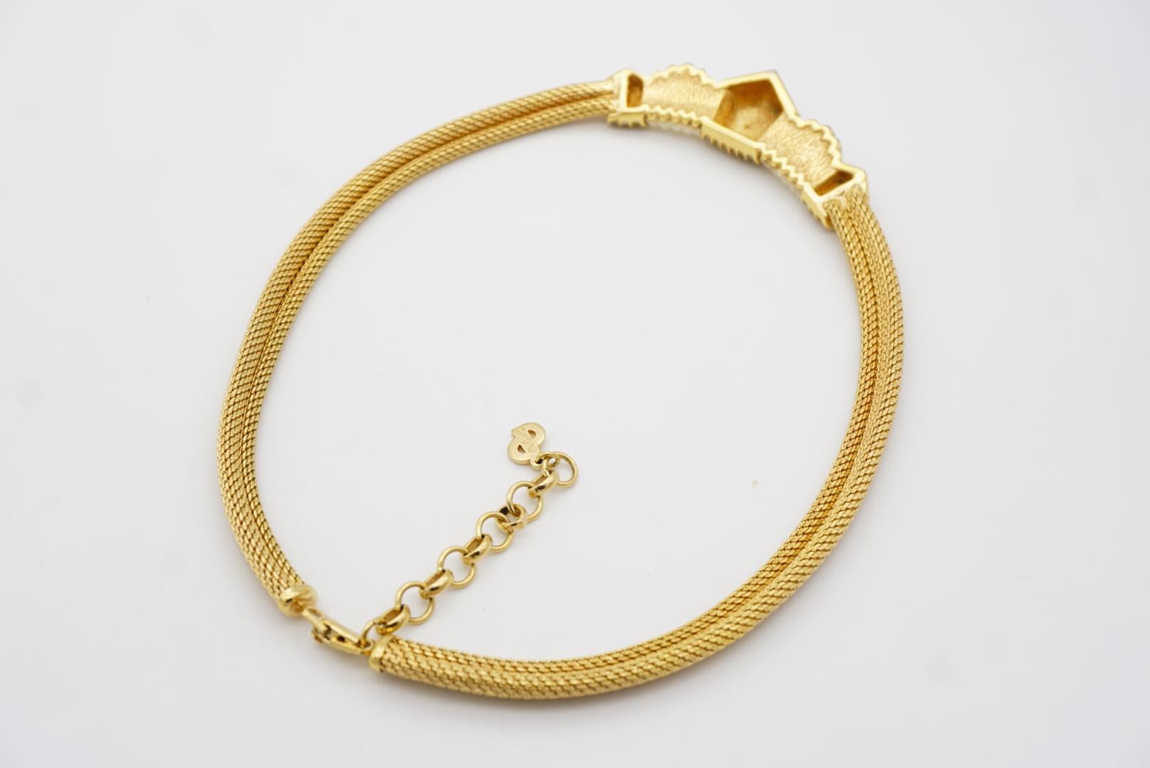 Christian Dior Vintage 1980 Matte White Shell Crystals Snake Omega Gold Necklace For Sale 8