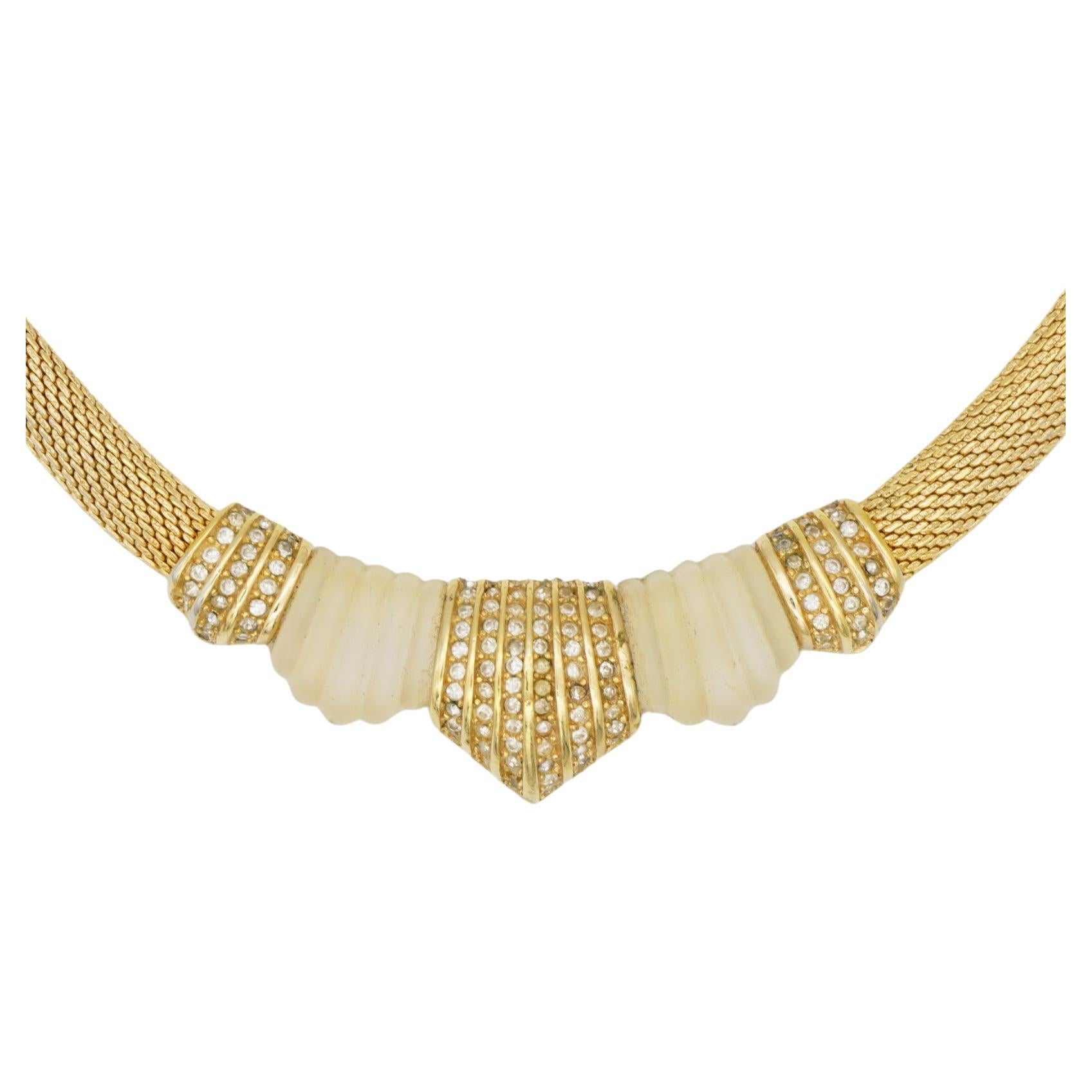 Christian Dior Vintage 1980s Unisex Matte White Shell Cabochon Crystals Snake Mesh Woven Omega Chunky Necklace, Gold Plated

Very good condition. Some light scratches or colour loss, barely noticeable. 100% Genuine.

Marked 'Chr.Dior (C) '. Very