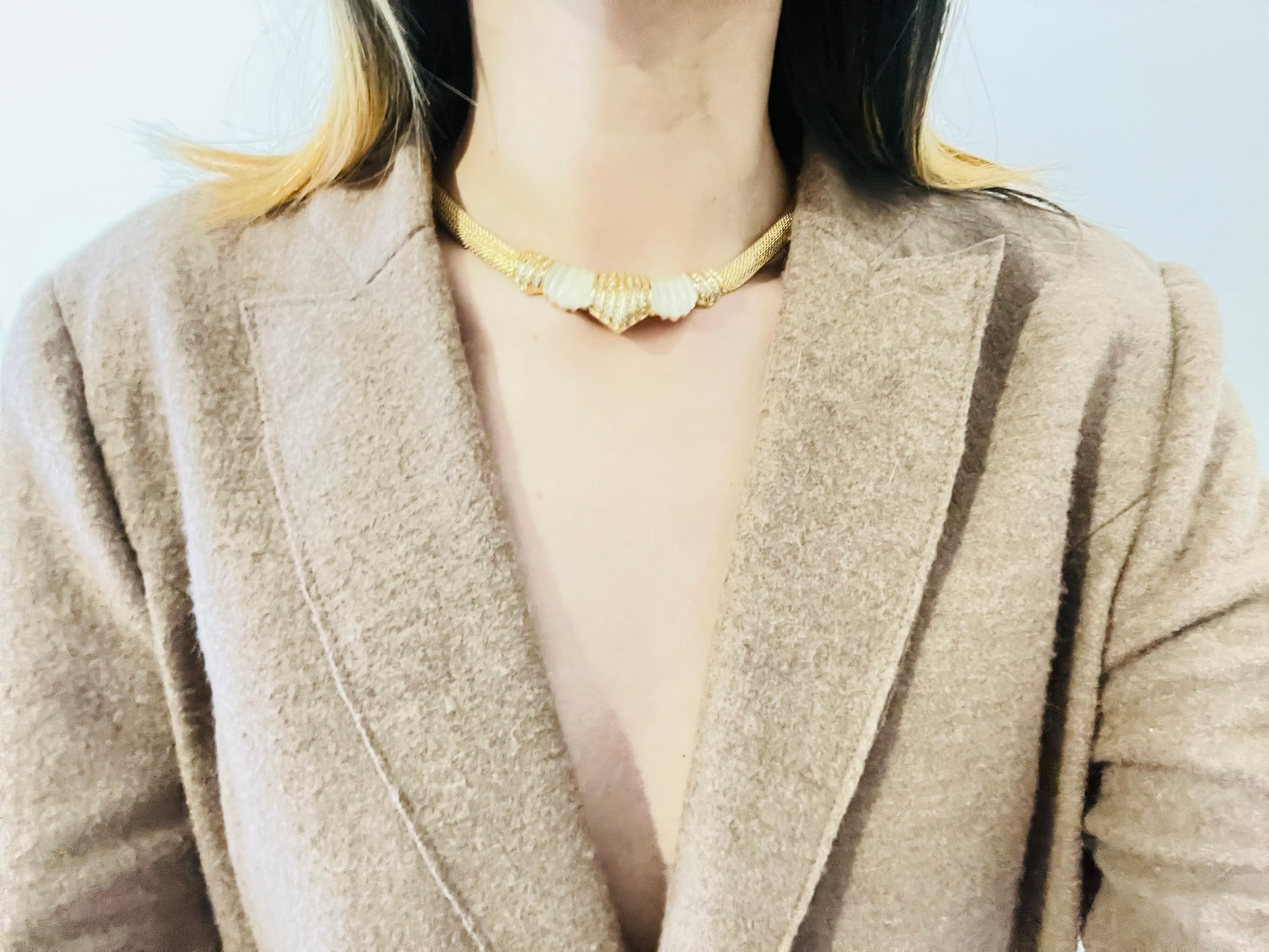 Christian Dior Vintage 1980 Matte White Shell Crystals Snake Omega Gold Necklace For Sale 2