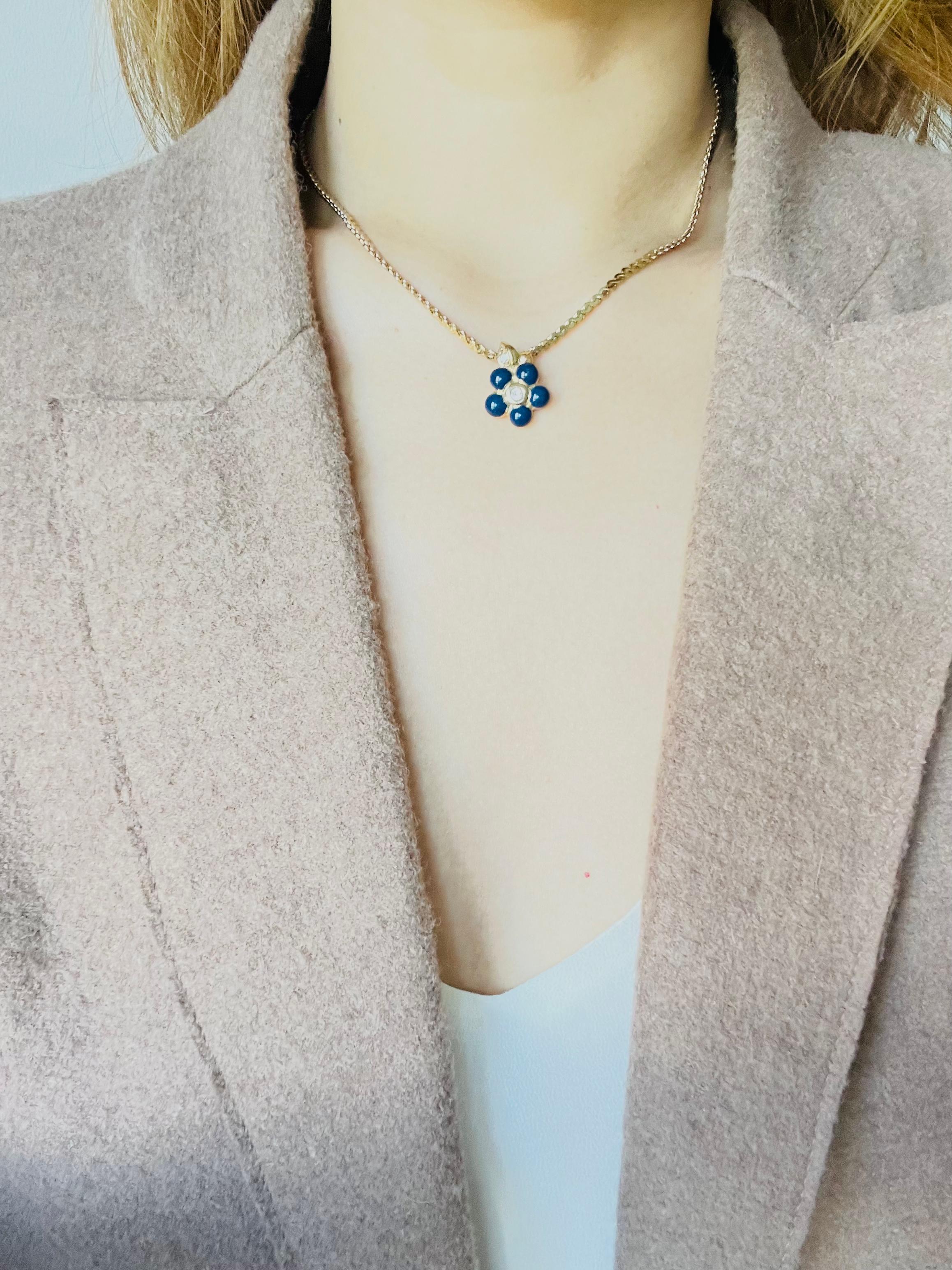 Women's or Men's Christian Dior Vintage 1980 Navy Enamel Cute Flower Leaf Crystals Gold Necklace For Sale