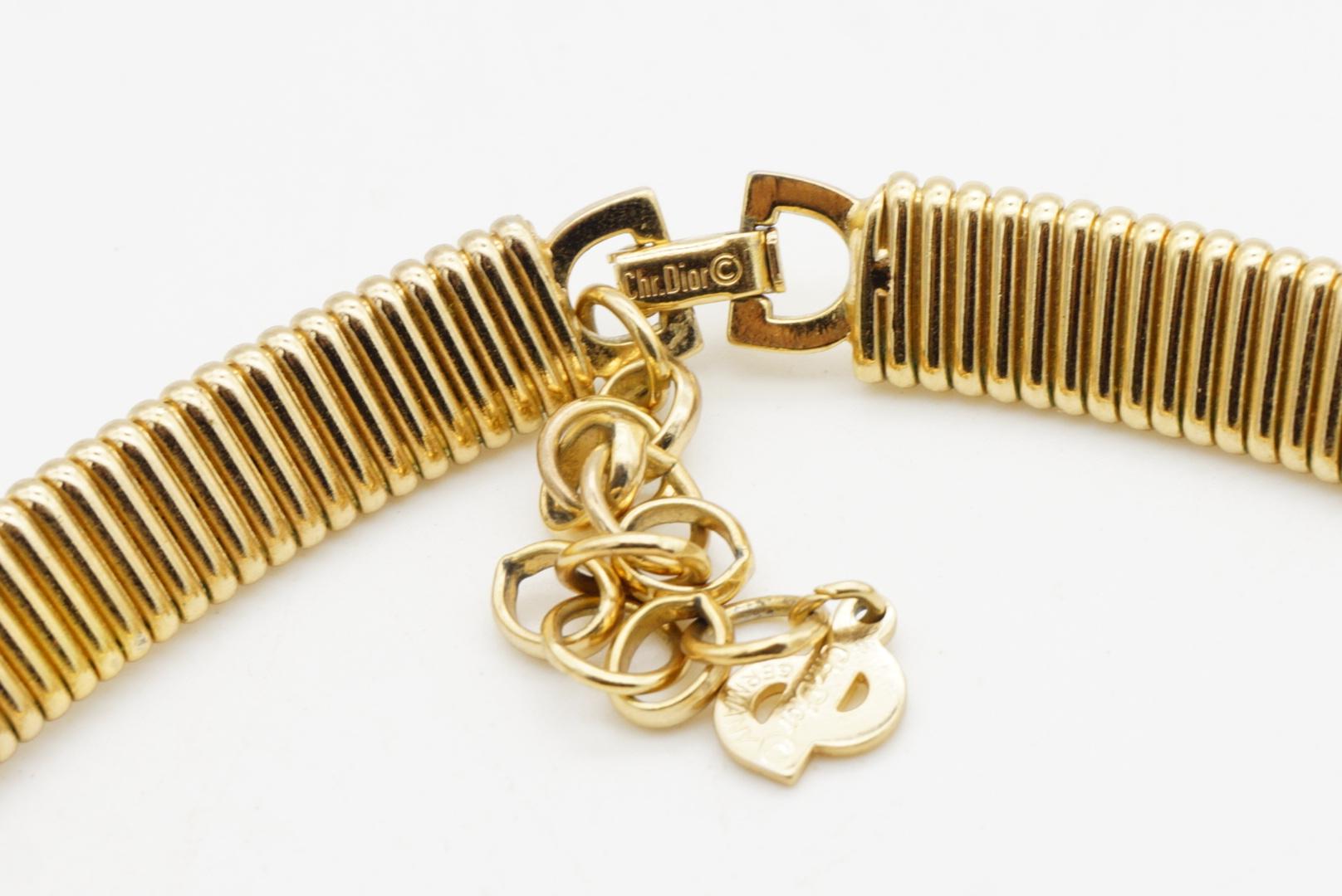Christian Dior Vintage 1980 Ciondolo quadrato di cristallo Omega Collana Choker Collar in vendita 7