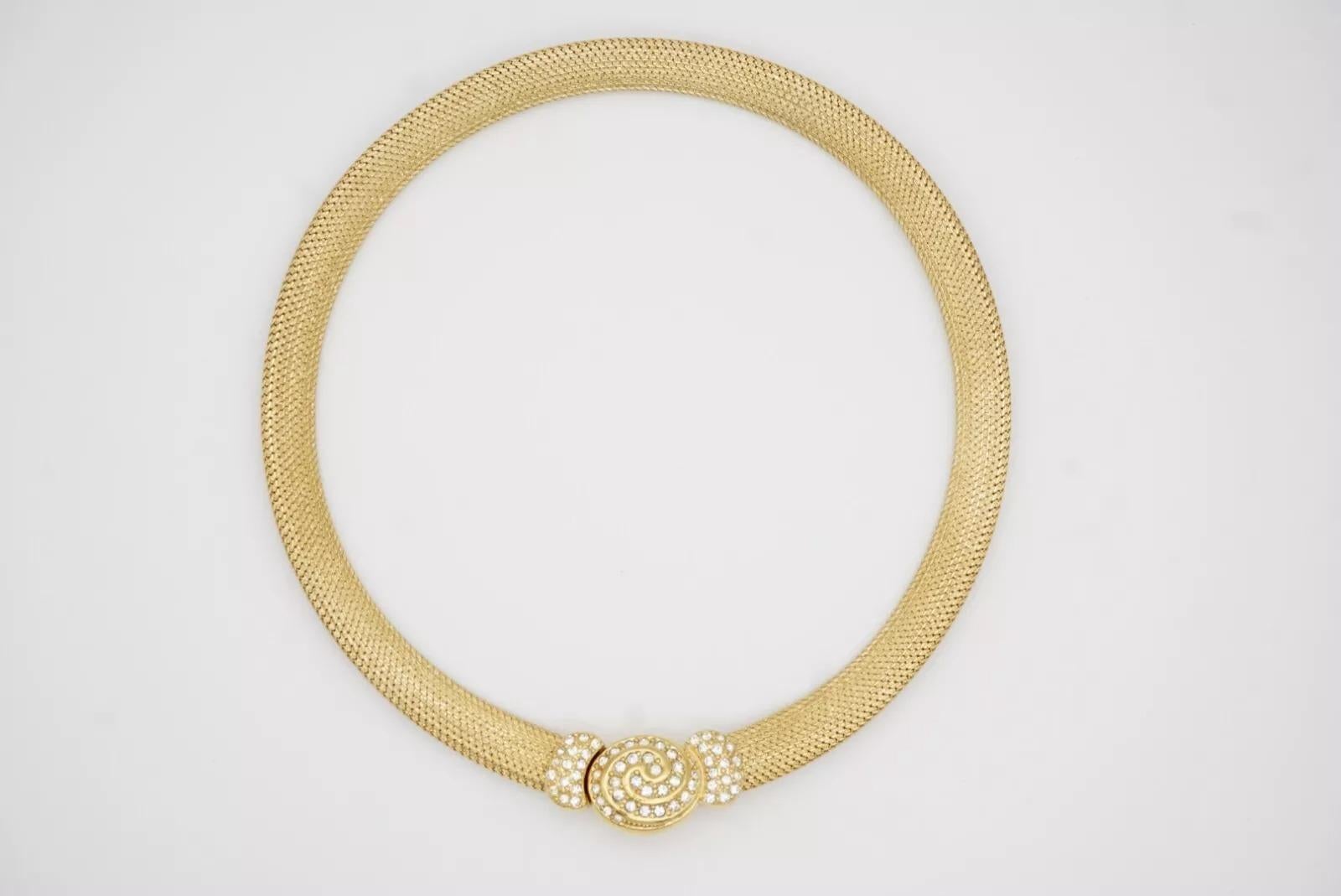 Christian Dior Vintage 1980 Swirl Oval Crystal Button Omega Snake Mesh Necklace For Sale 9