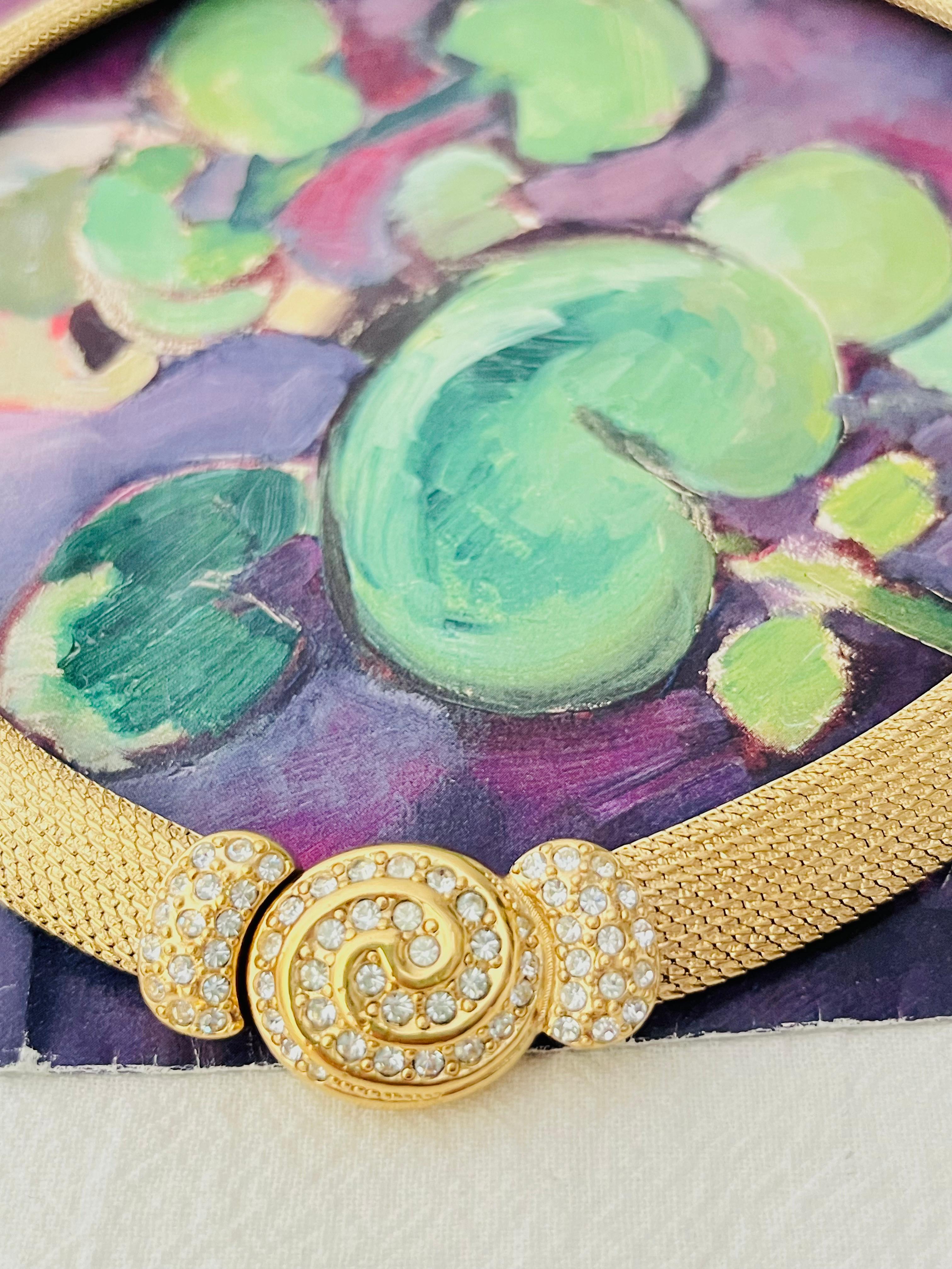 Women's or Men's Christian Dior Vintage 1980 Swirl Oval Crystal Button Omega Snake Mesh Necklace For Sale