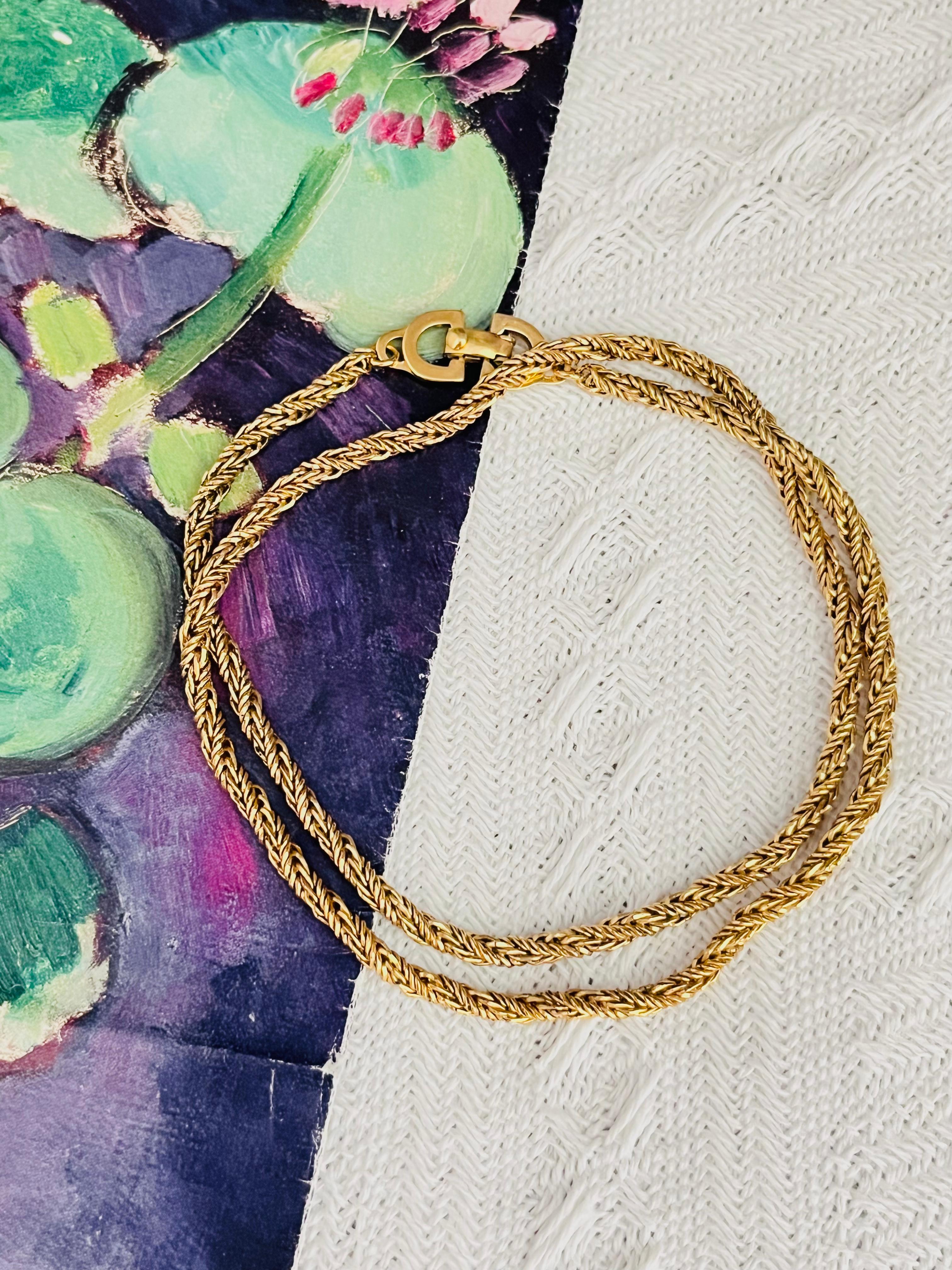 Christian Dior Vintage 1980 Unisex Wheat Mesh Twist Chain Rope Chain Versatile Modernist Long Necklace Bracelet, Gold Tone

Very good condition. 100% genuine. 

A unique piece. Signed 